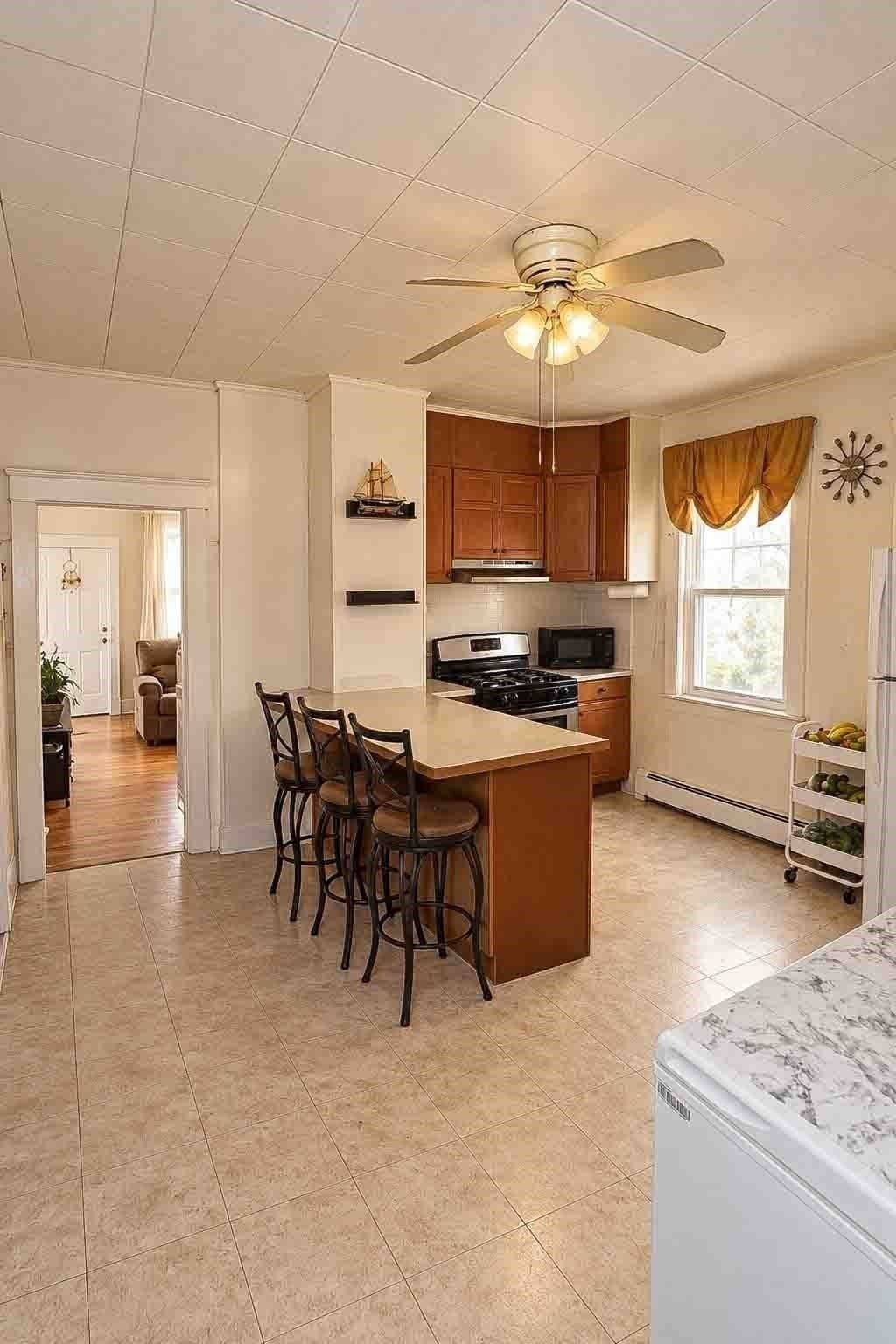 Multi Family at 35 Hymer, Providence RI 02908, photo 7 of 33
