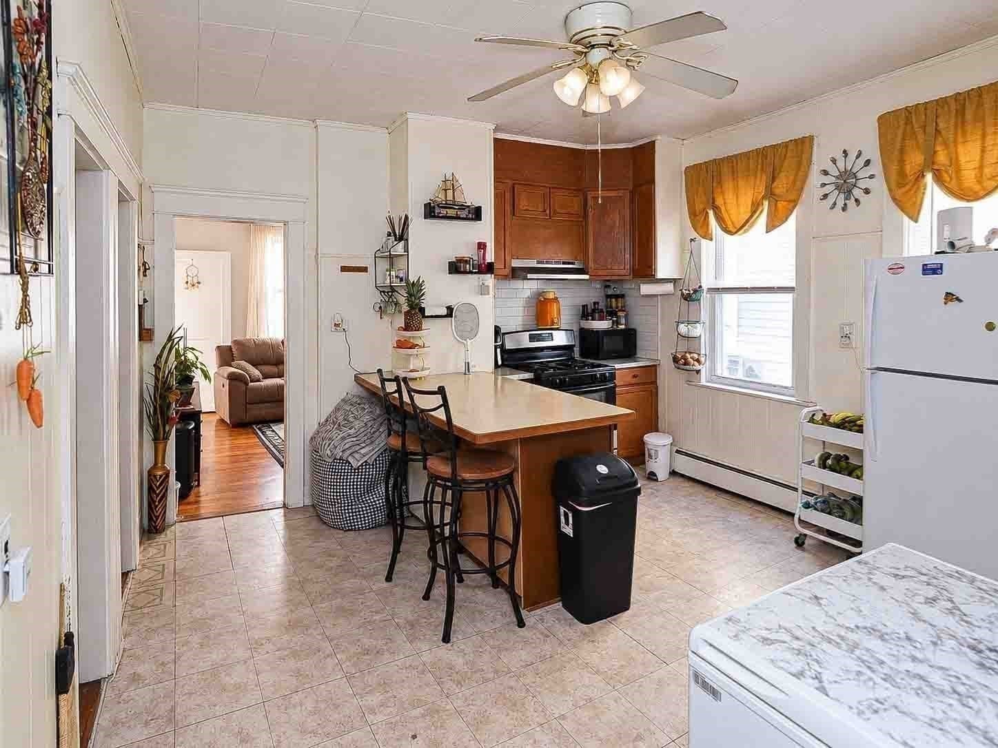 Multi Family at 35 Hymer, Providence RI 02908, photo 5 of 33
