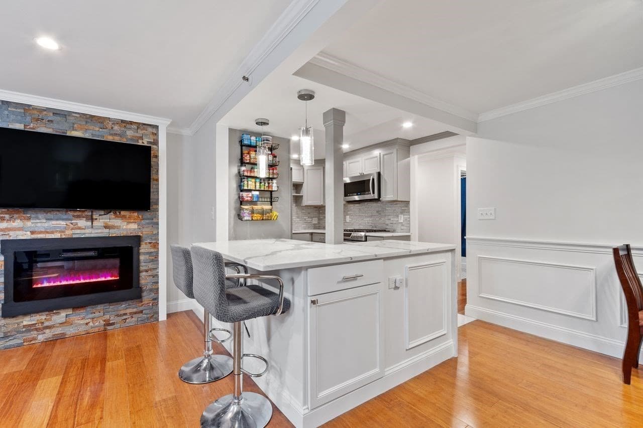 49 Lantern Ln # 8, Dracut MA 01826