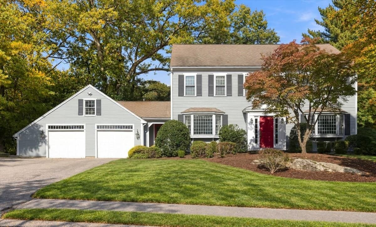 35 Myers Farm Rd, Hingham MA 02043