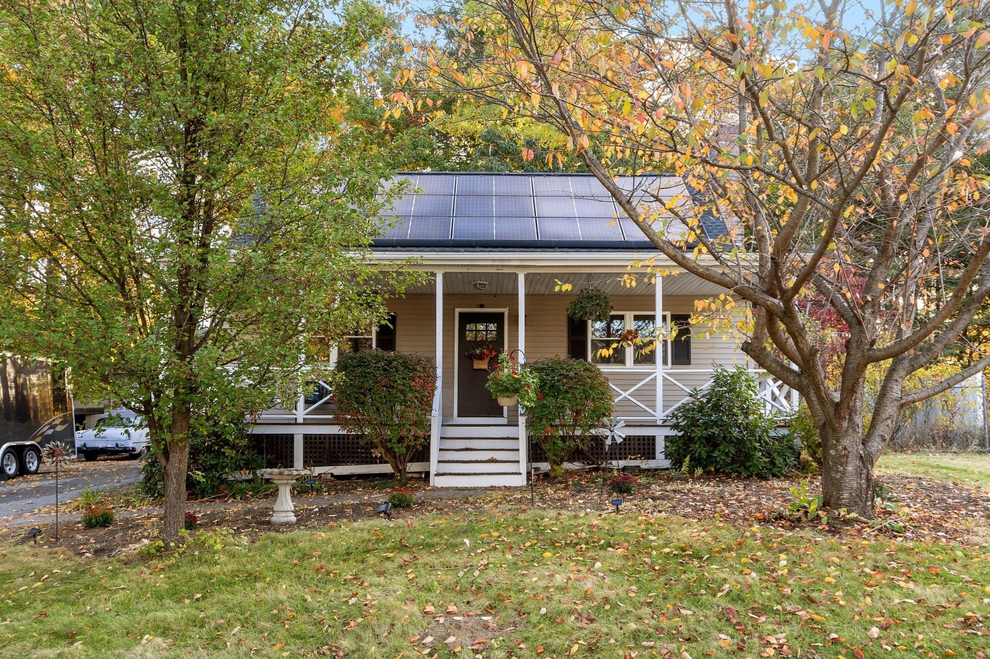 Single Family Residence at 128 Birchcroft Rd, Leominster MA 01453, photo 2 of 37