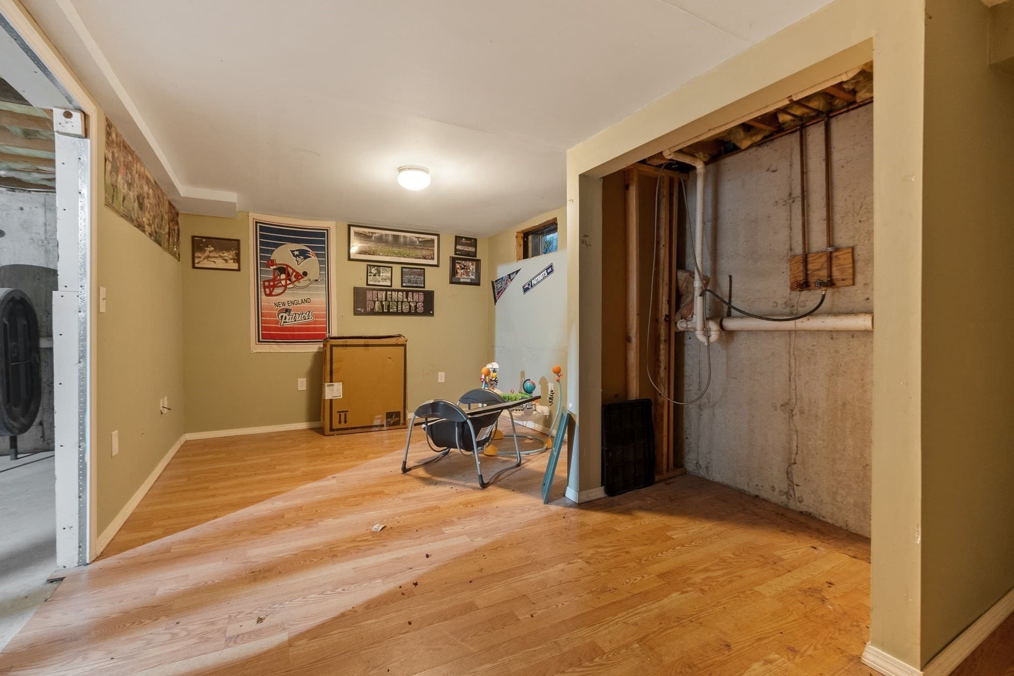Single Family Residence at 128 Birchcroft Rd, Leominster MA 01453, photo 32 of 37