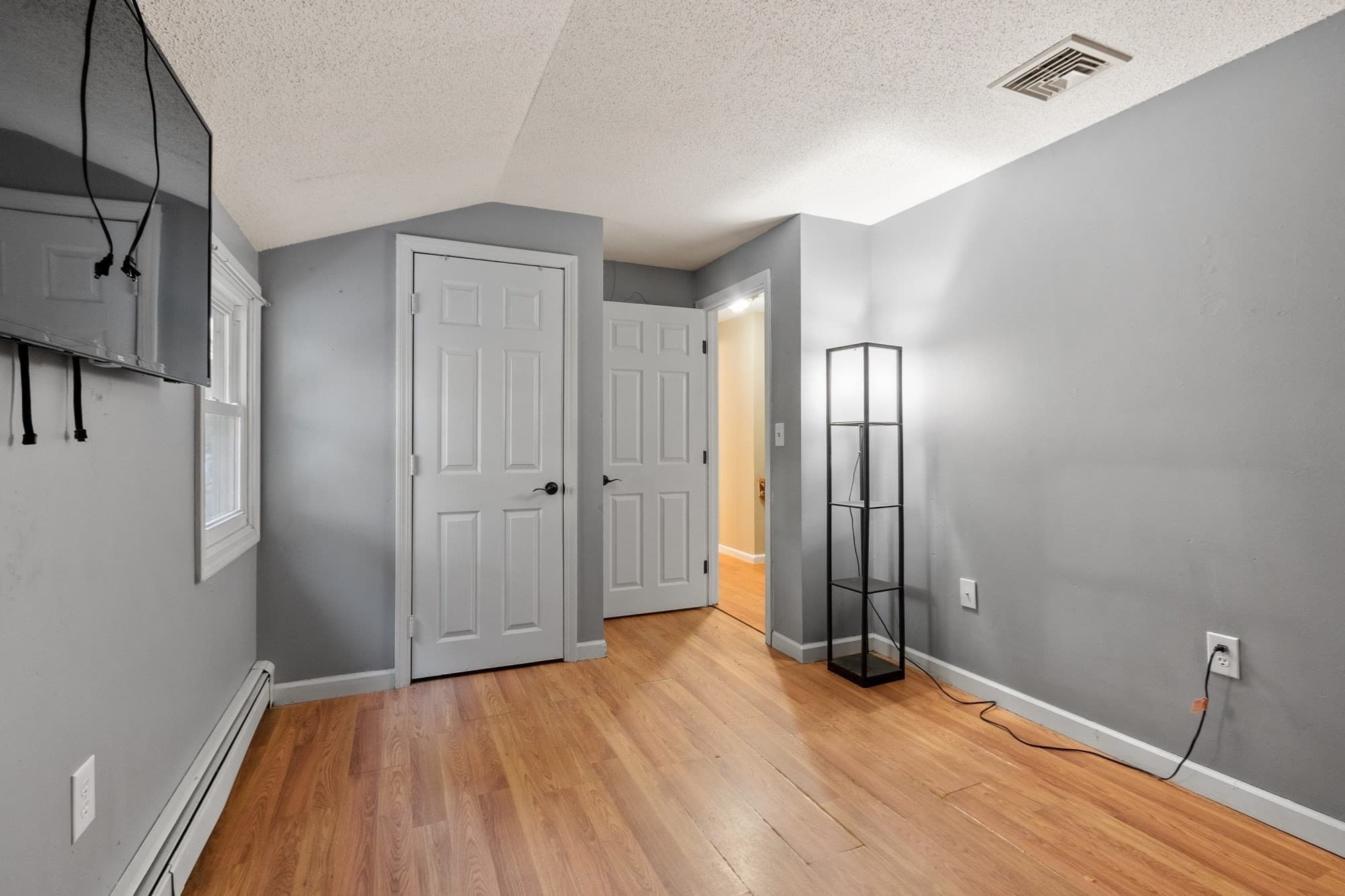 Single Family Residence at 128 Birchcroft Rd, Leominster MA 01453, photo 28 of 37