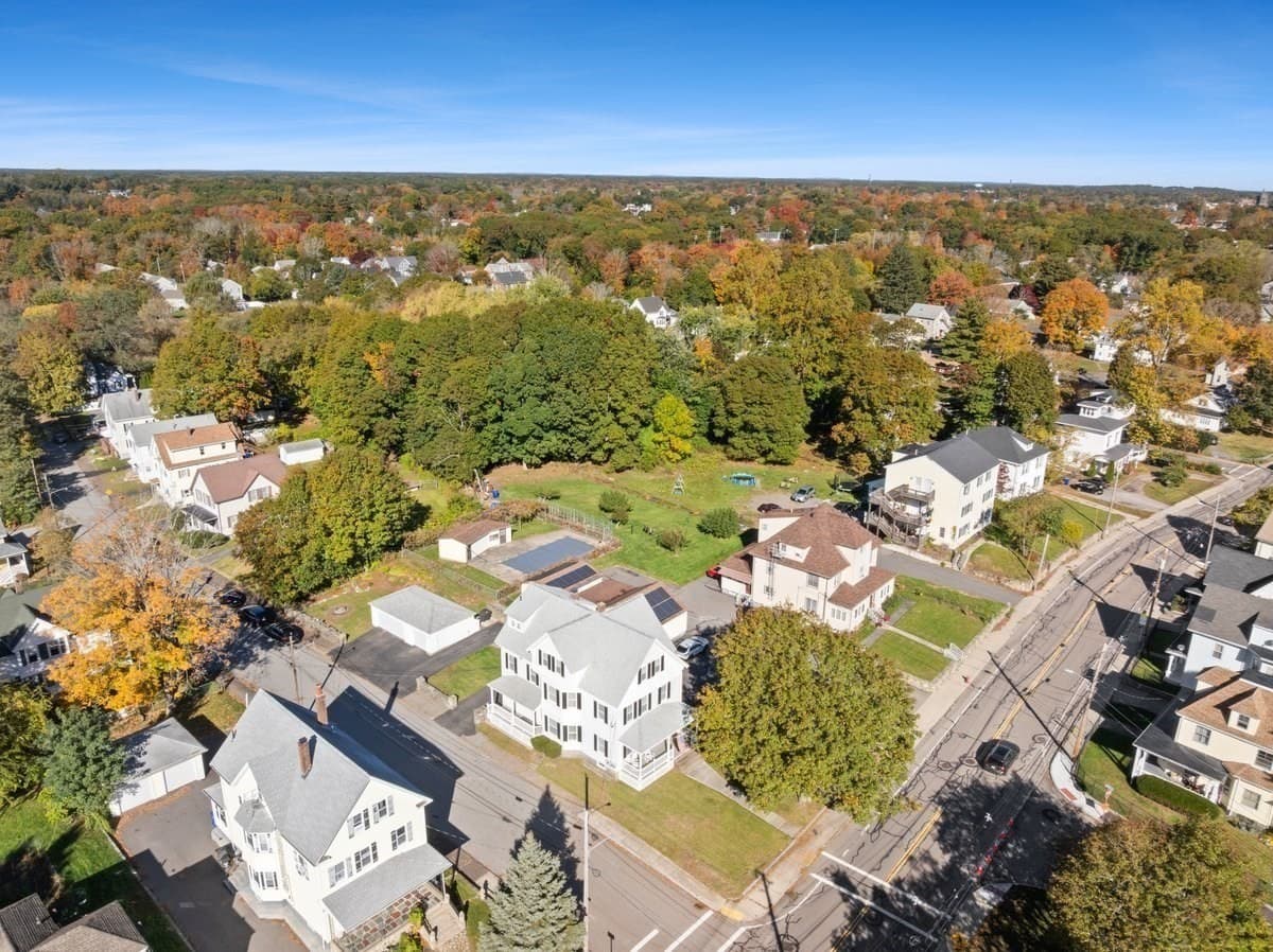 3 Family at 427 Somerset Ave, Taunton MA 02780, photo 12 of 42