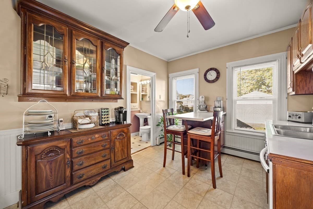 3 Family at 427 Somerset Ave, Taunton MA 02780, photo 15 of 42