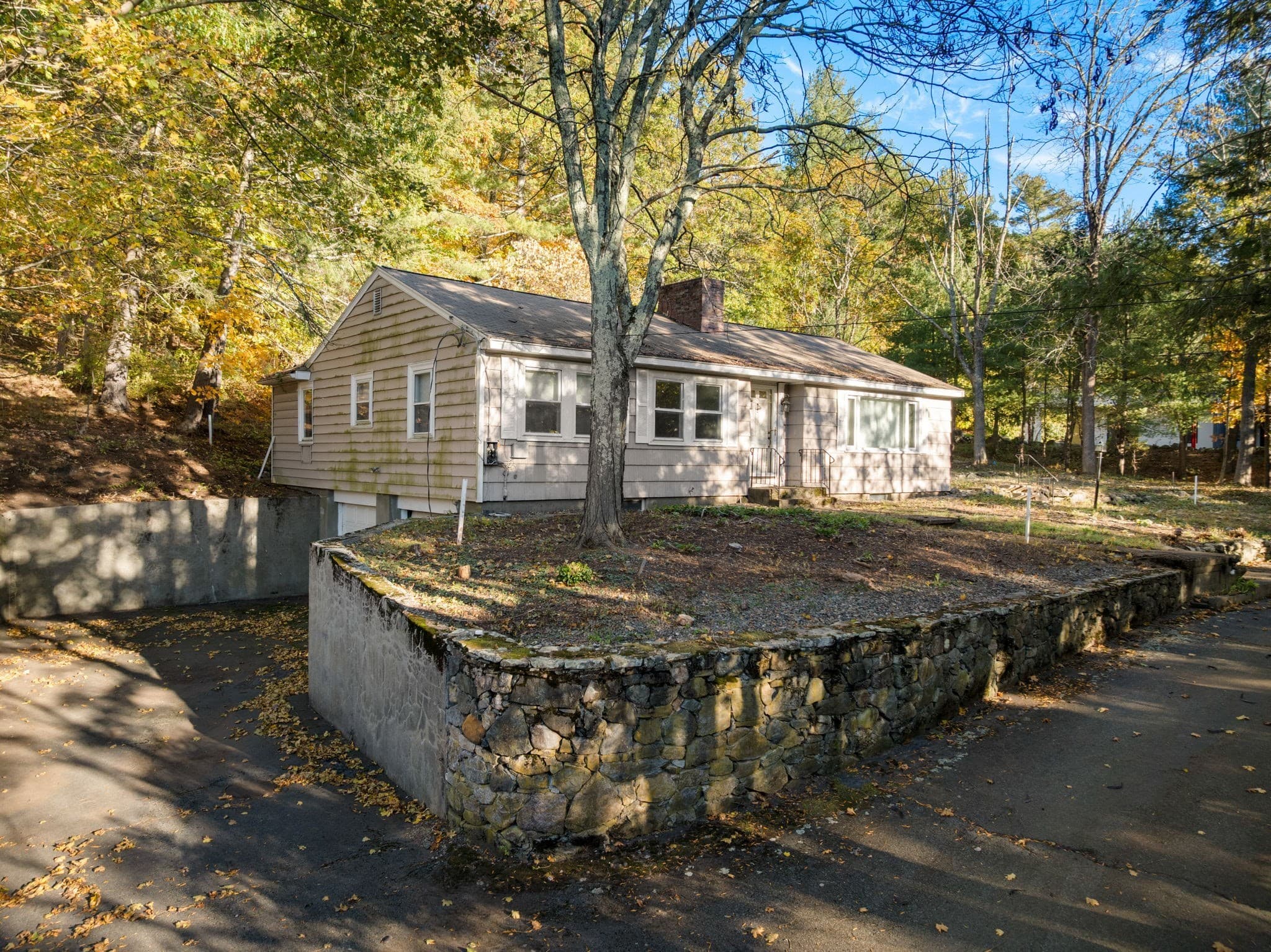 Single Family Residence at 6 Overlook Dr, Weston MA 02493, photo 13 of 13