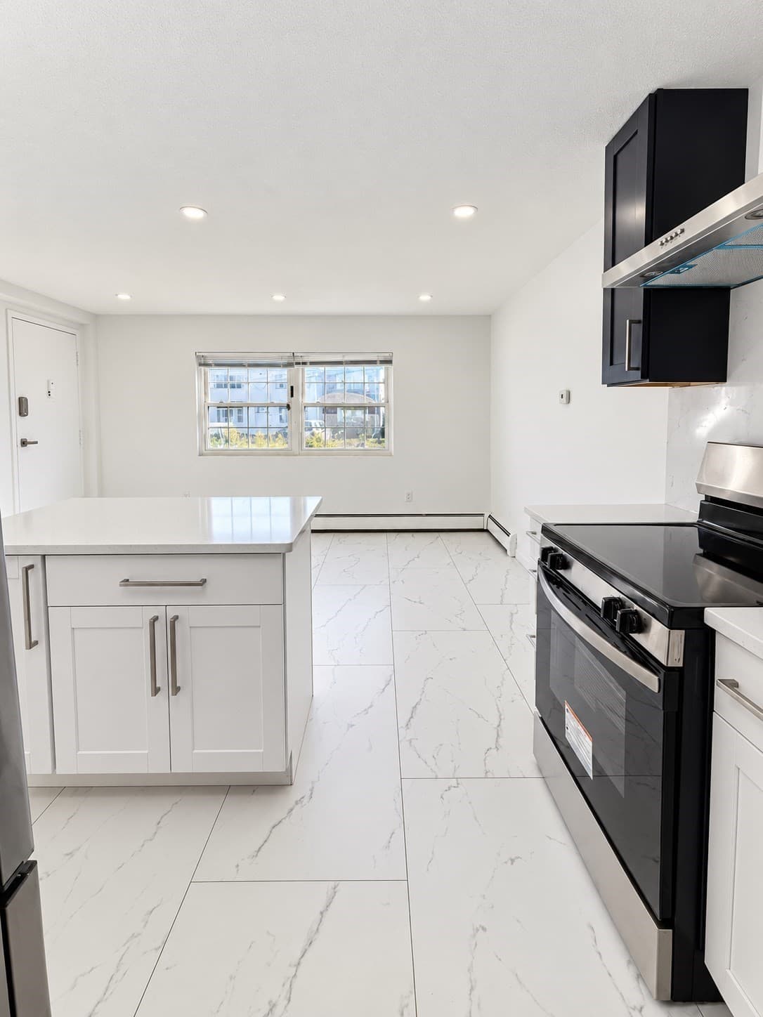 Condominium at 90 Washington Park Drive # 1, Andover MA 01810, photo 4 of 14