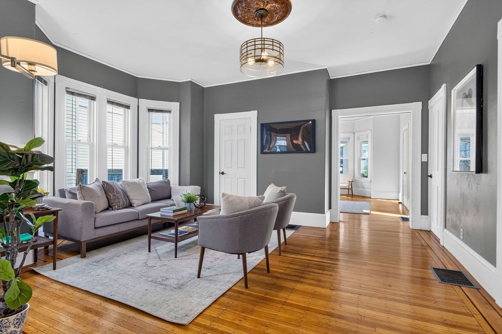 9 Dartmouth St, Somerville MA 02145