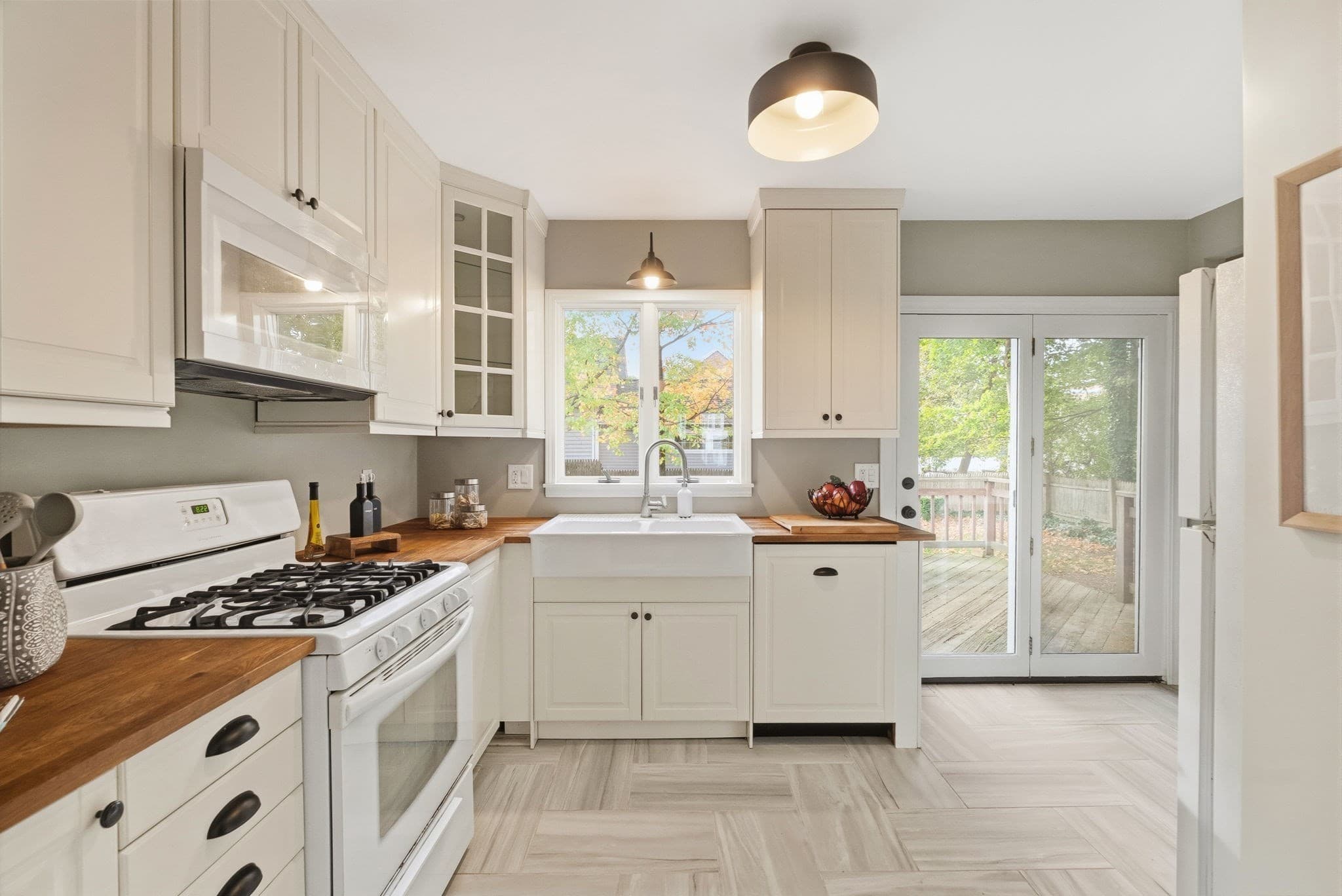 Single Family Residence at 54 Barrows Street, Dedham MA 02026, photo 3 of 33