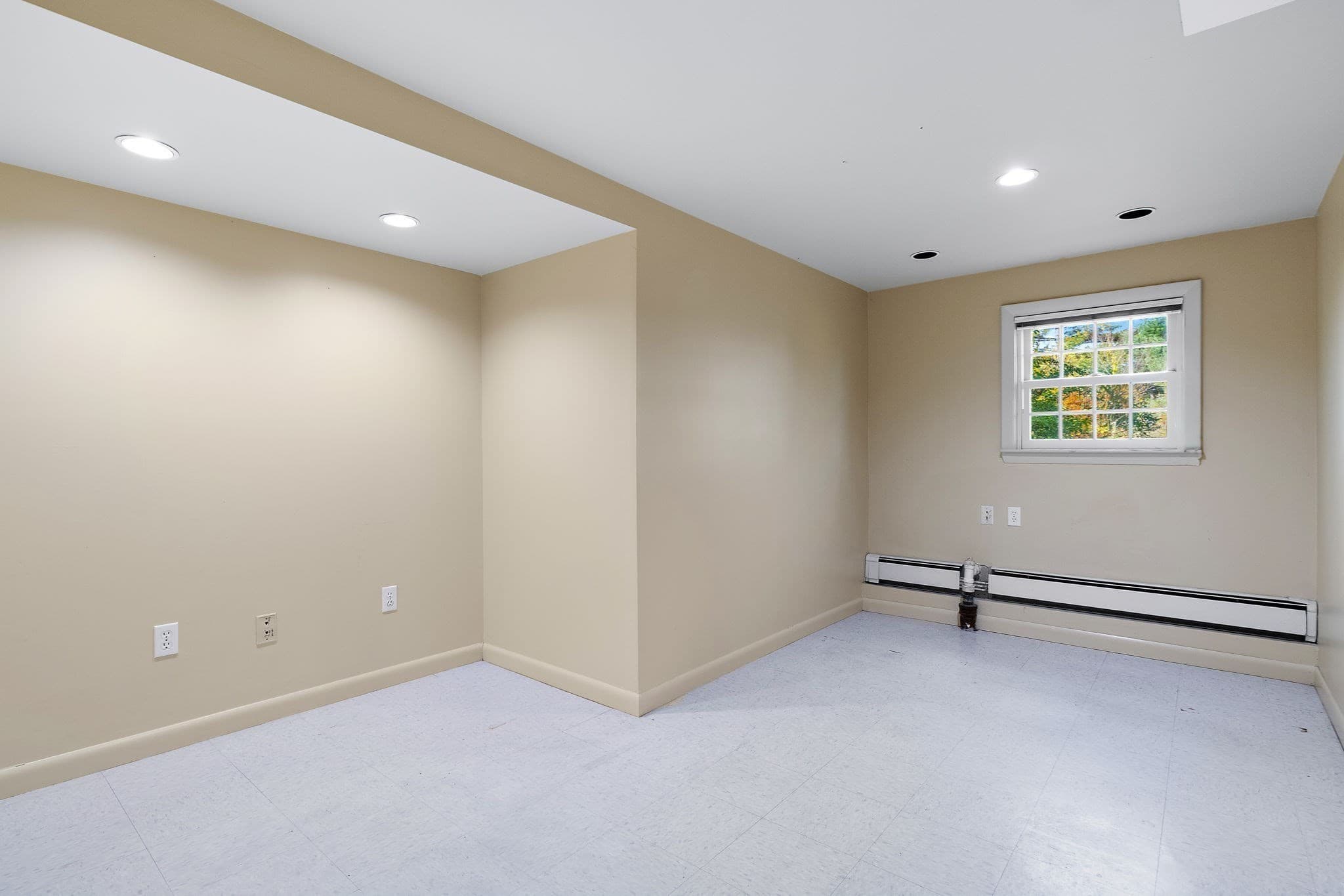 Single Family Residence at 25 Forest Ridge Road, Weston MA 02493, photo 27 of 40