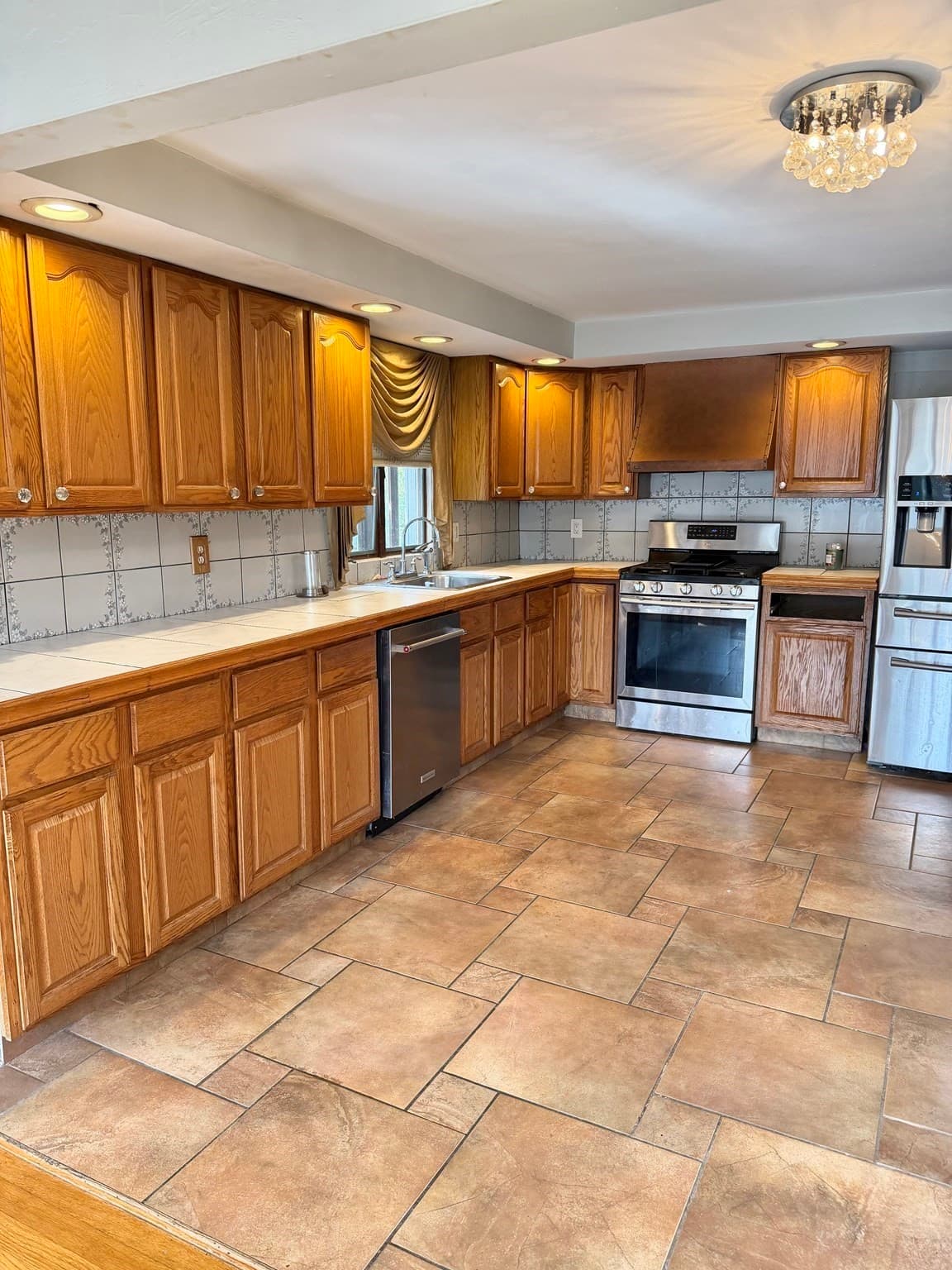 Single Family Residence at 114 Chickering Rd, Dedham MA 02026, photo 8 of 18