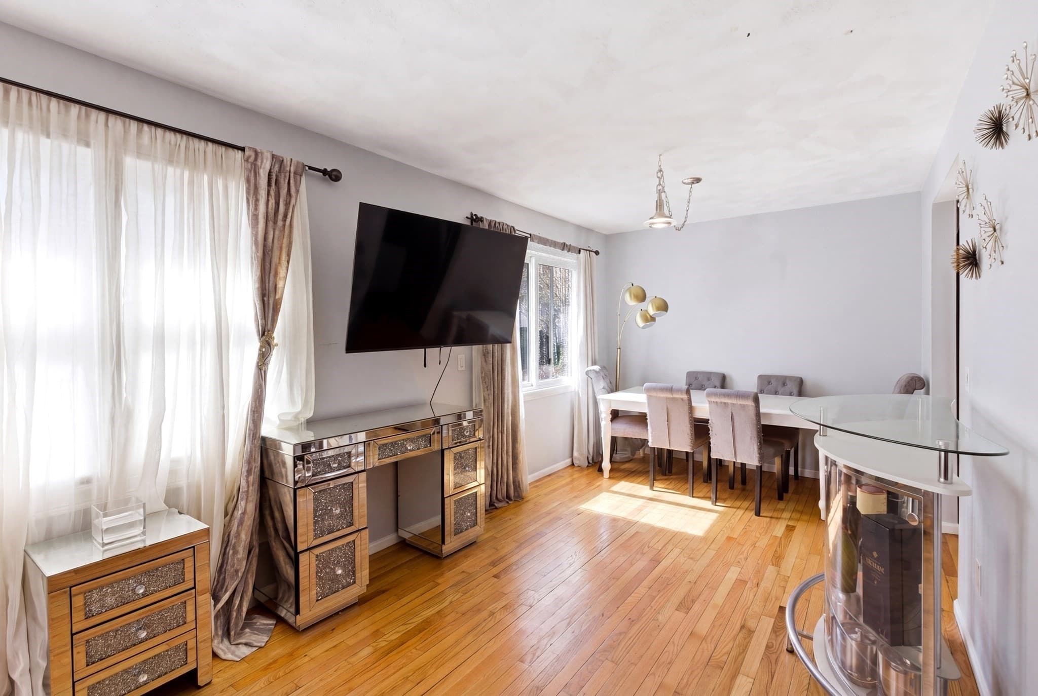 Condominium at 112 Lowell St # 11, Peabody MA 01960, photo 5 of 22