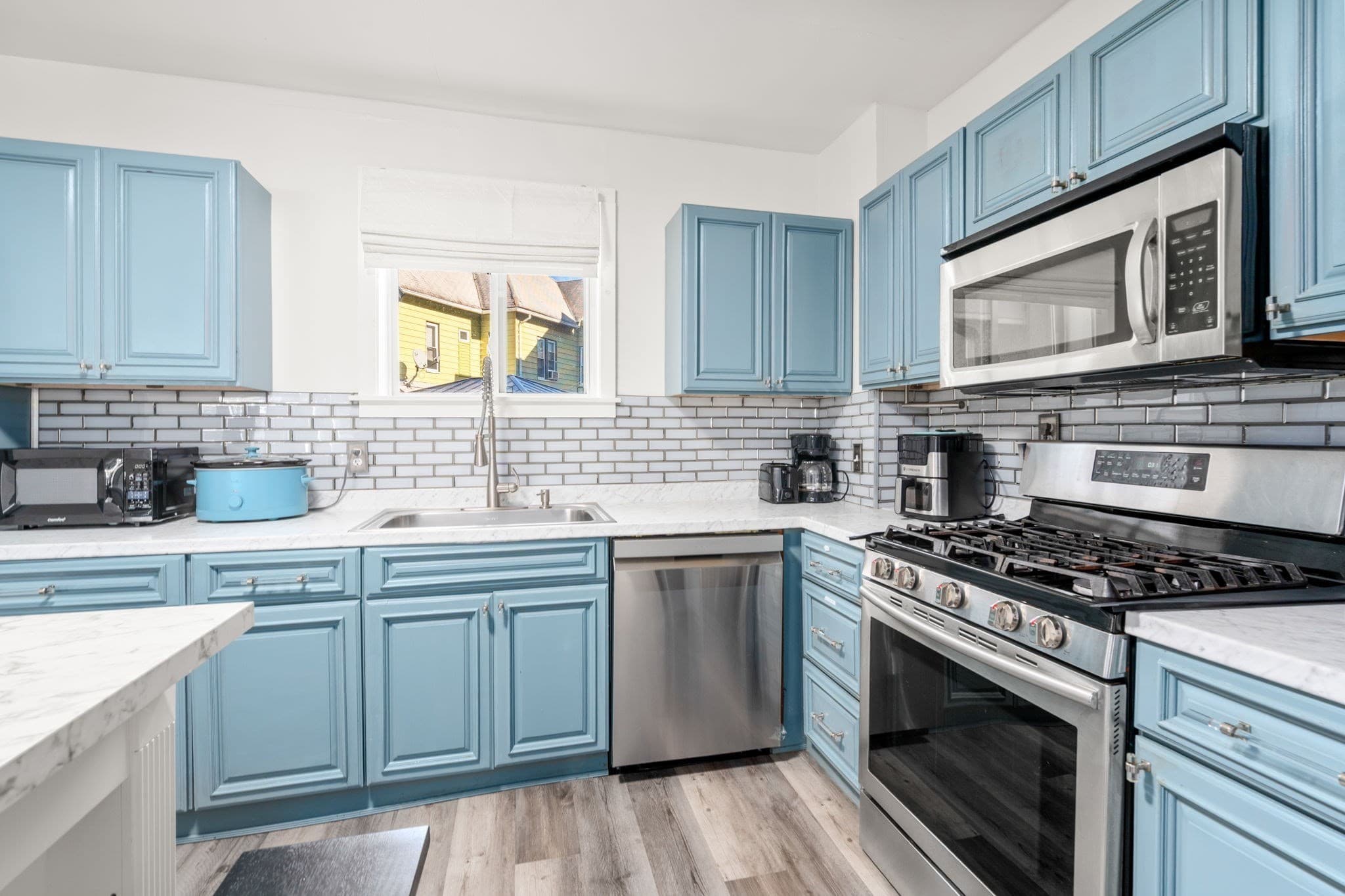 Single Family Residence at 25 Marengo Park, Springfield MA 01108, photo 12 of 37