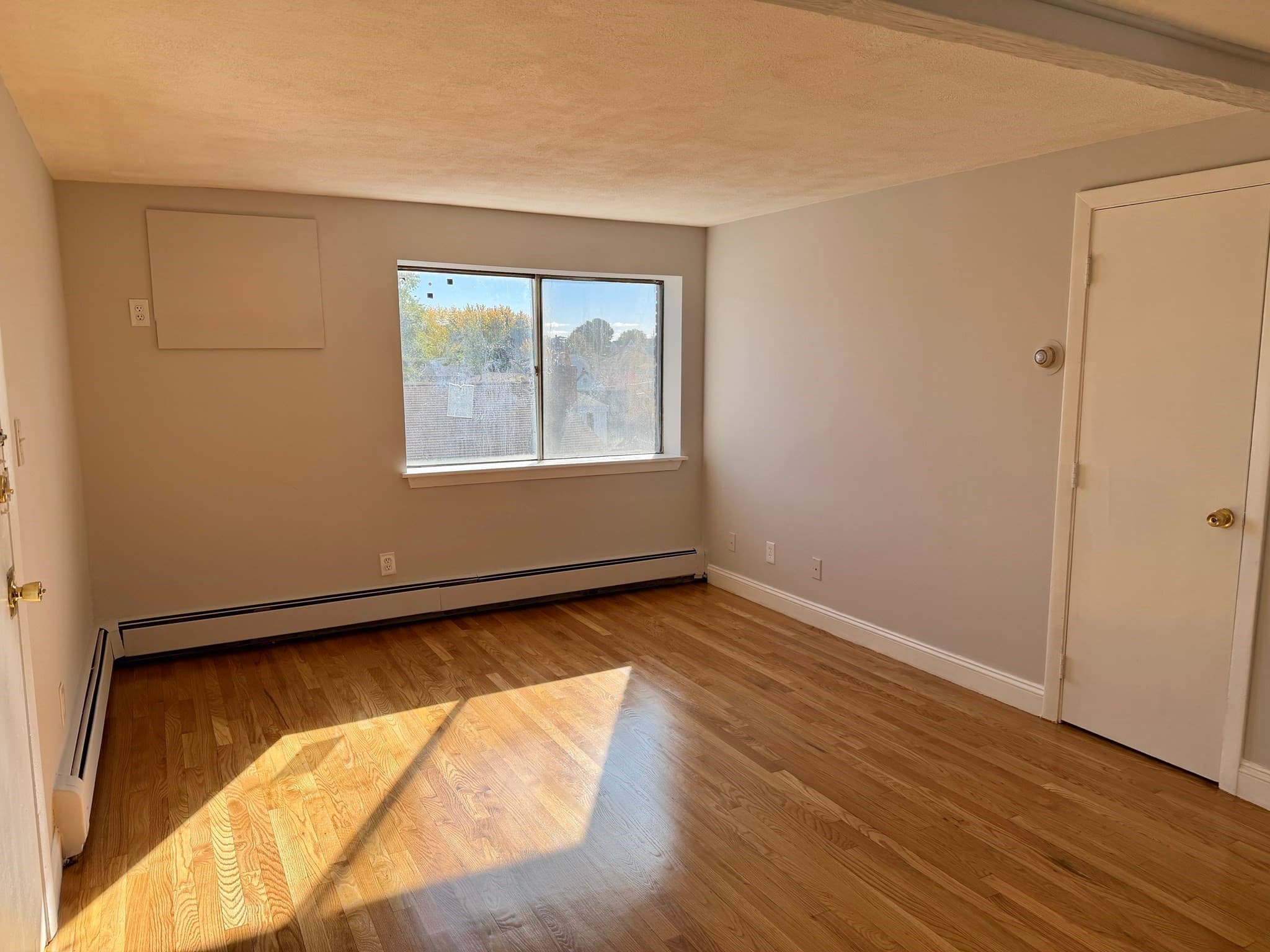 Condominium at 7 Tyler St # 8, Everett MA 02149, photo 3 of 10