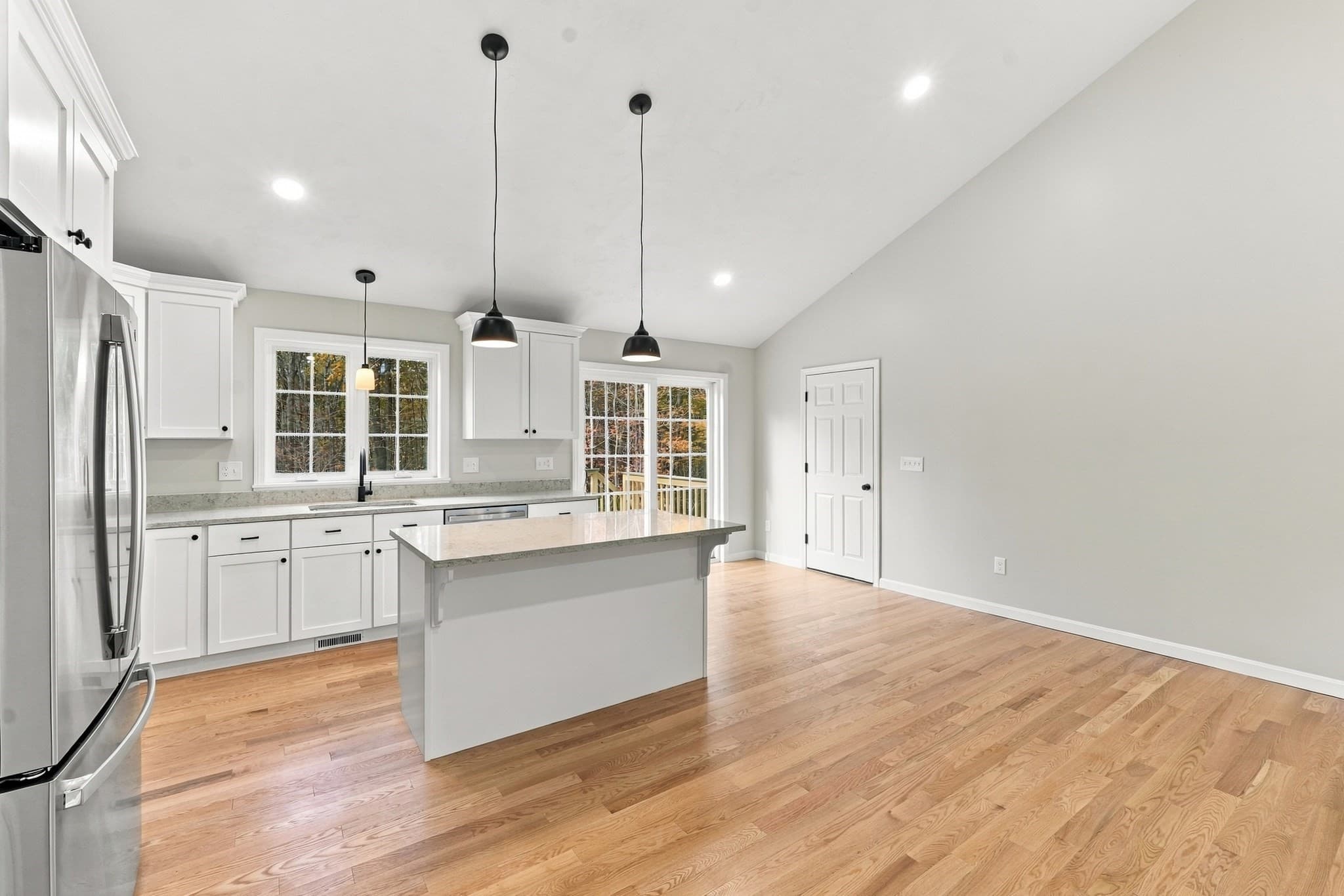 Single Family Residence at 459 Cronin Rd, Warren MA 01083, photo 5 of 34