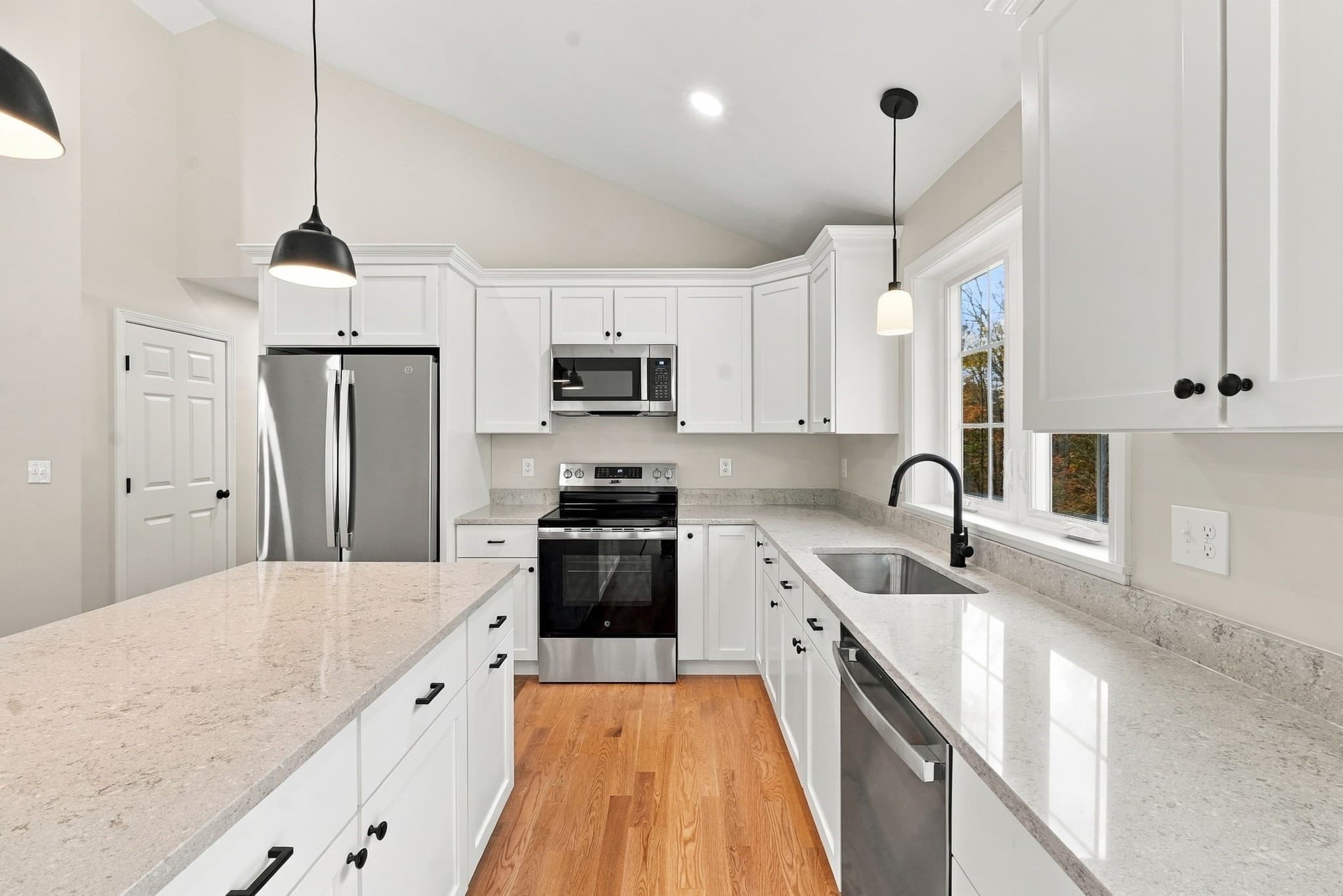 Single Family Residence at 459 Cronin Rd, Warren MA 01083, photo 4 of 34