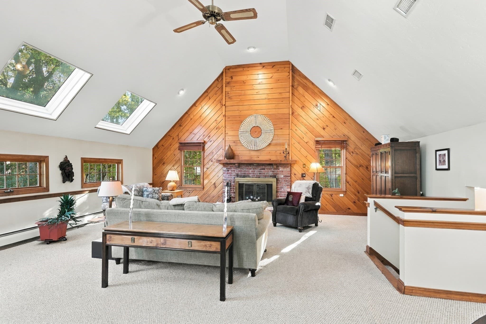 Single Family Residence at 185 Kettle Hole Rd, Bolton MA 01740, photo 3 of 40