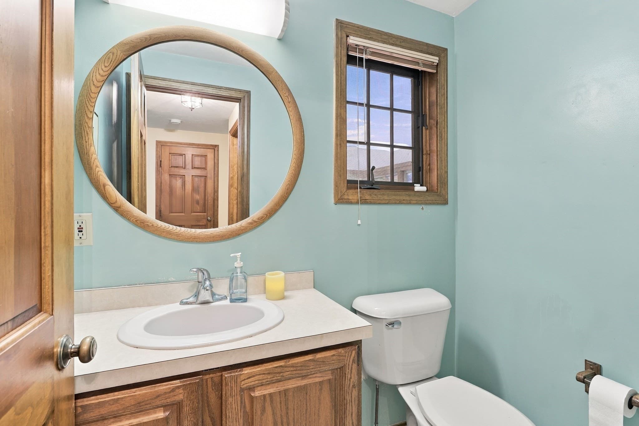 Single Family Residence at 185 Kettle Hole Rd, Bolton MA 01740, photo 18 of 40