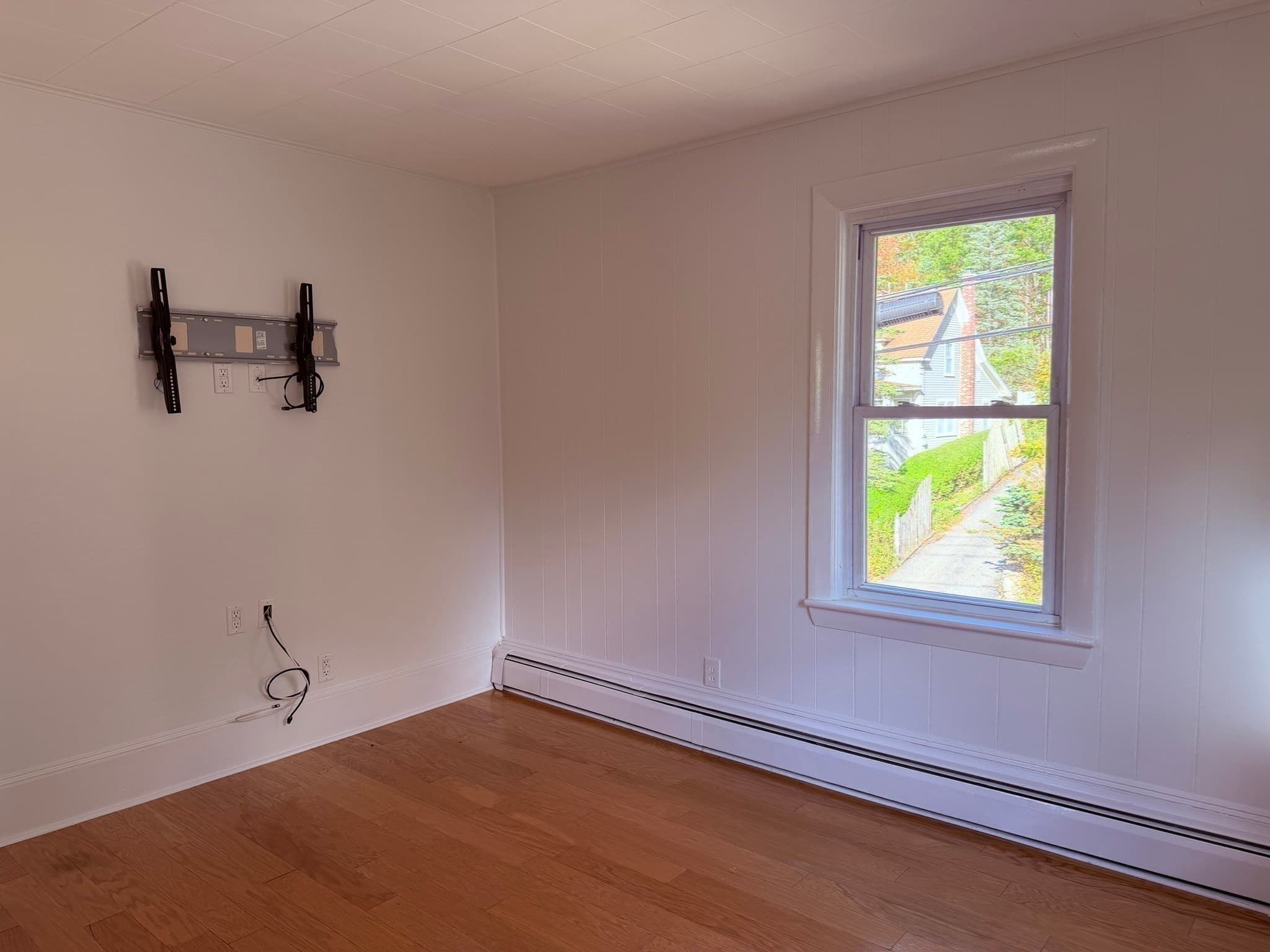 Multi Family at 340 Park St, Gardner MA 01440, photo 8 of 34