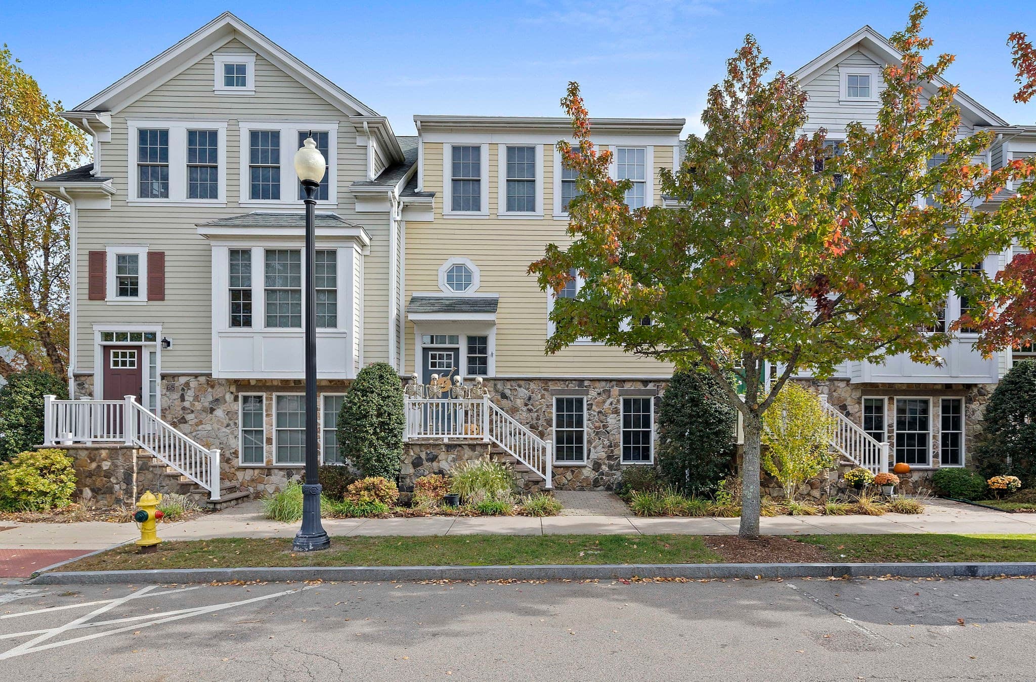 Single Family Residence at 70 Parkview St., Weymouth MA 02190, photo 2 of 39