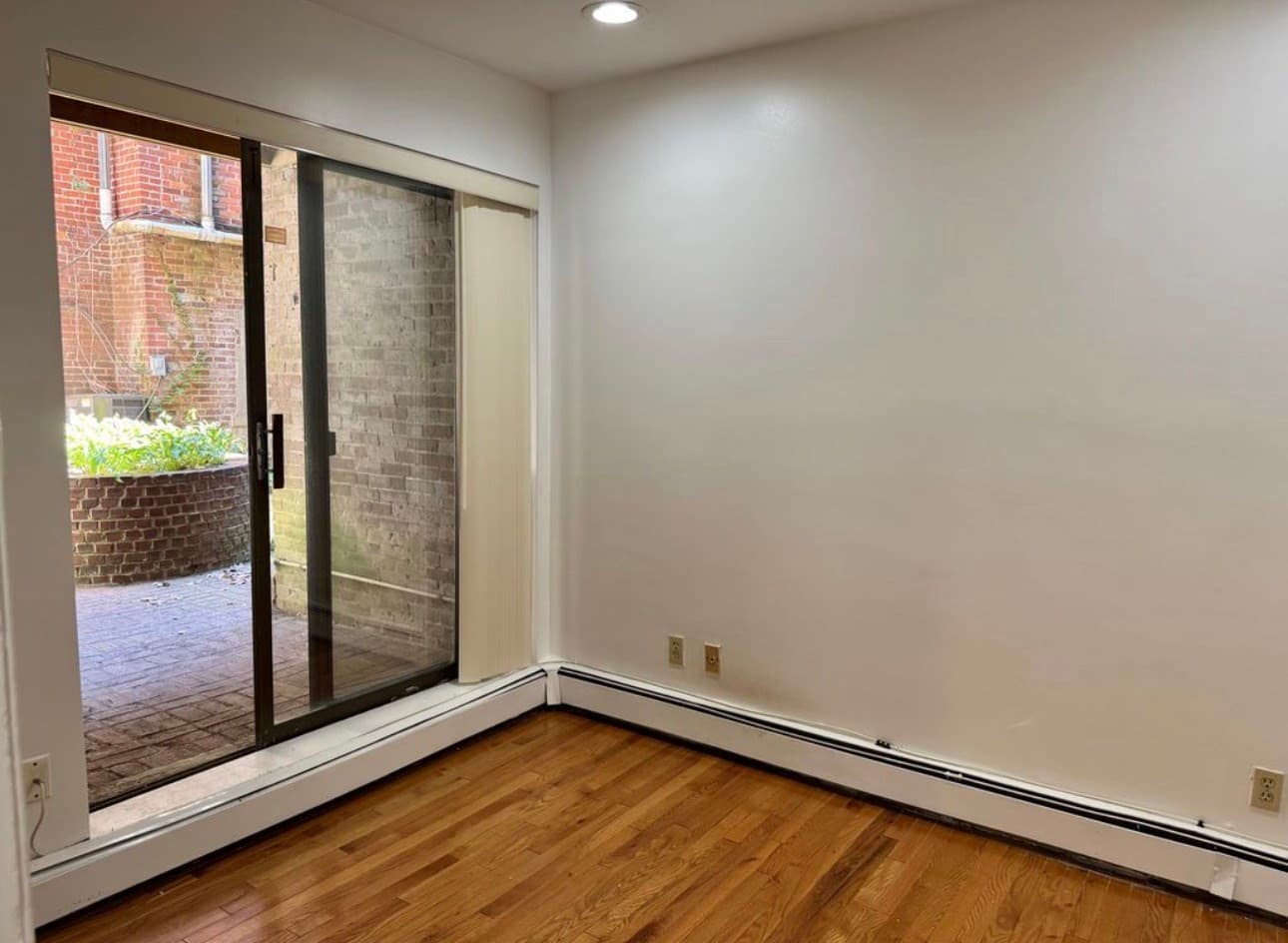 Apartment at 390 Riverway # 2, Boston MA 02115, photo 13 of 28