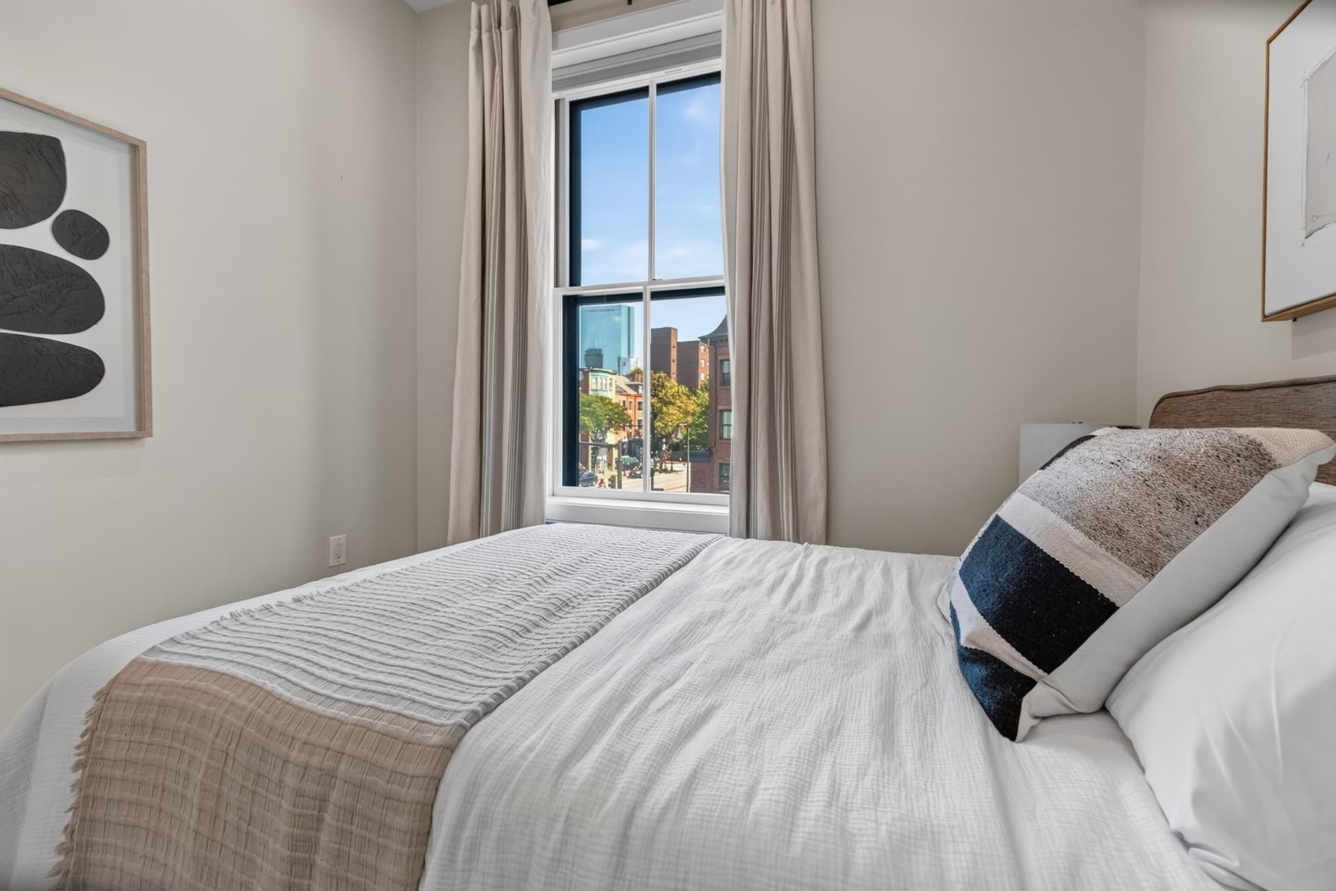 Condominium at 511 Massachusetts # 3, Boston MA 02118, photo 8 of 10