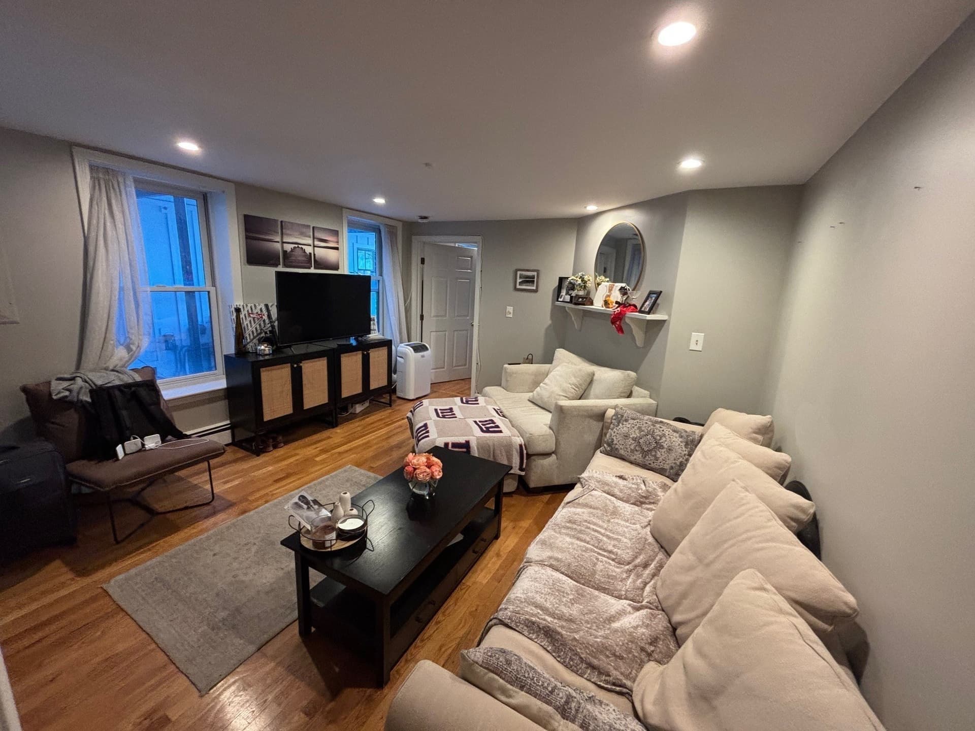 Apartment at 516 E Broadway # 1, Boston MA 02127, photo 2 of 11
