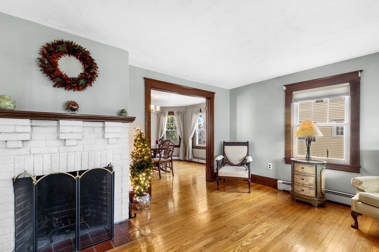 Single Family Residence at 39 Wampatuck Rd, Braintree MA 02184, photo 8 of 36