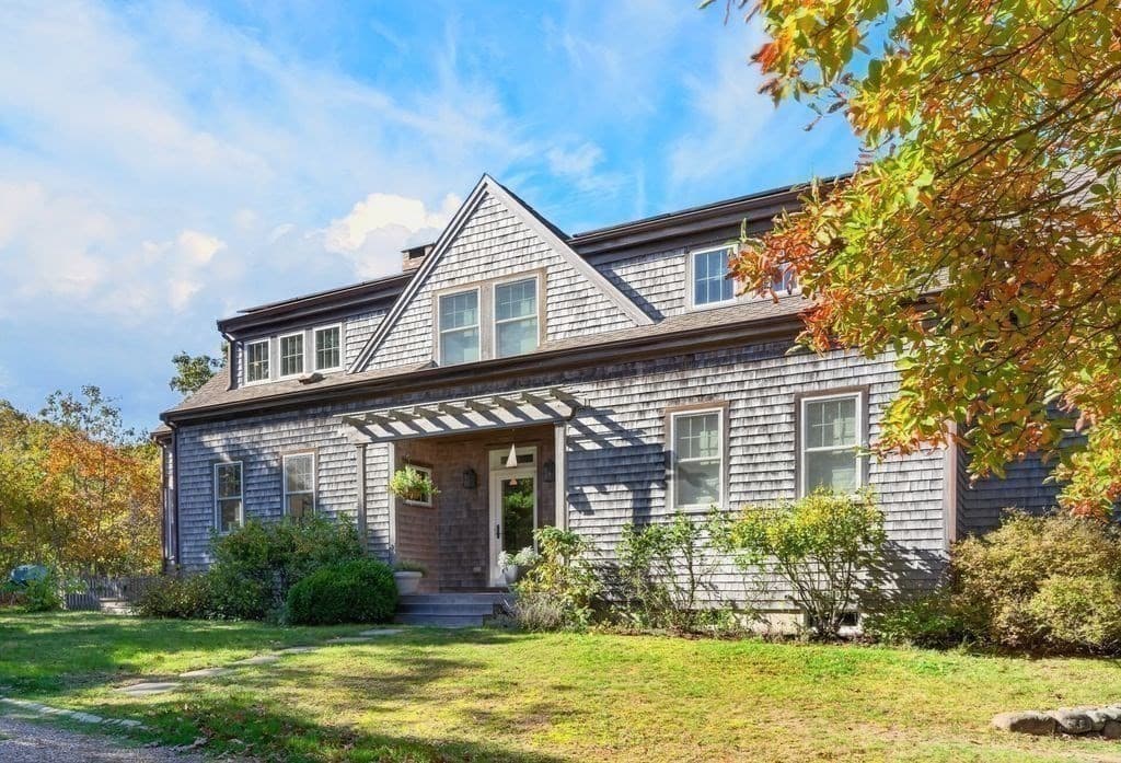 Single Family Residence at 91 Litchfield Rd, Edgartown MA 02539, photo 6 of 38