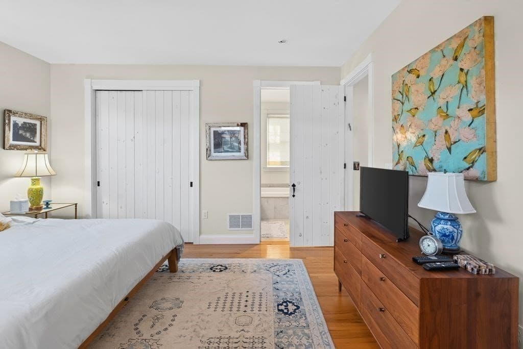 Single Family Residence at 91 Litchfield Rd, Edgartown MA 02539, photo 18 of 38