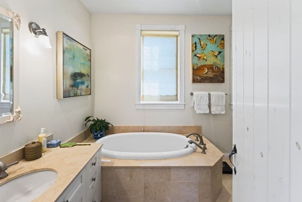 Single Family Residence at 91 Litchfield Rd, Edgartown MA 02539, photo 19 of 38
