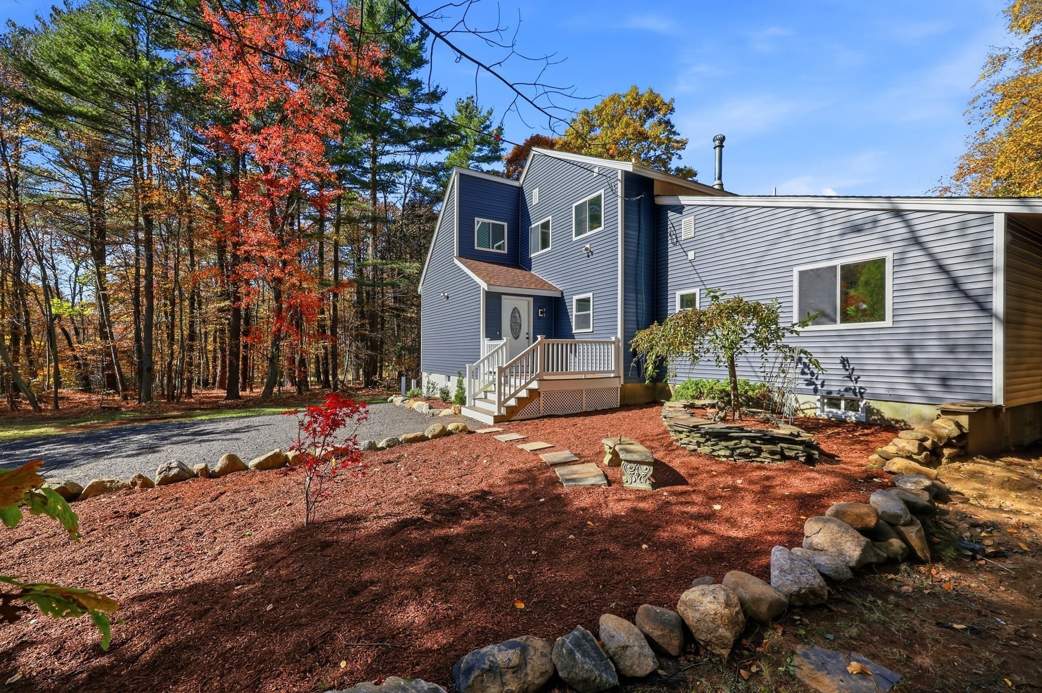 139 E Hill Rd, Brimfield MA 01010