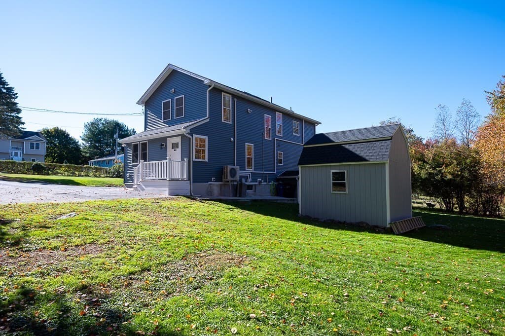 Single Family Residence at 2 Rolfe Ave, Worcester MA 01604, photo 2 of 42