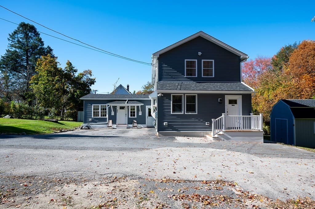 Single Family Residence at 2 Rolfe Ave, Worcester MA 01604