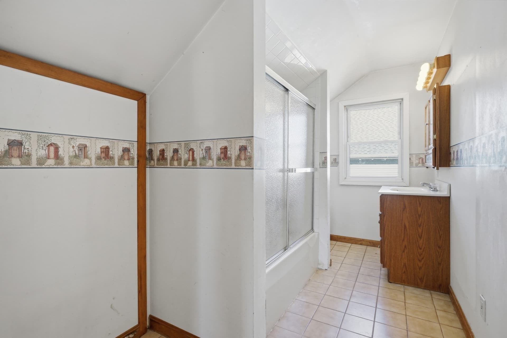 Single Family Residence at 75 Gardner Ave, Attleboro MA 02703, photo 23 of 30