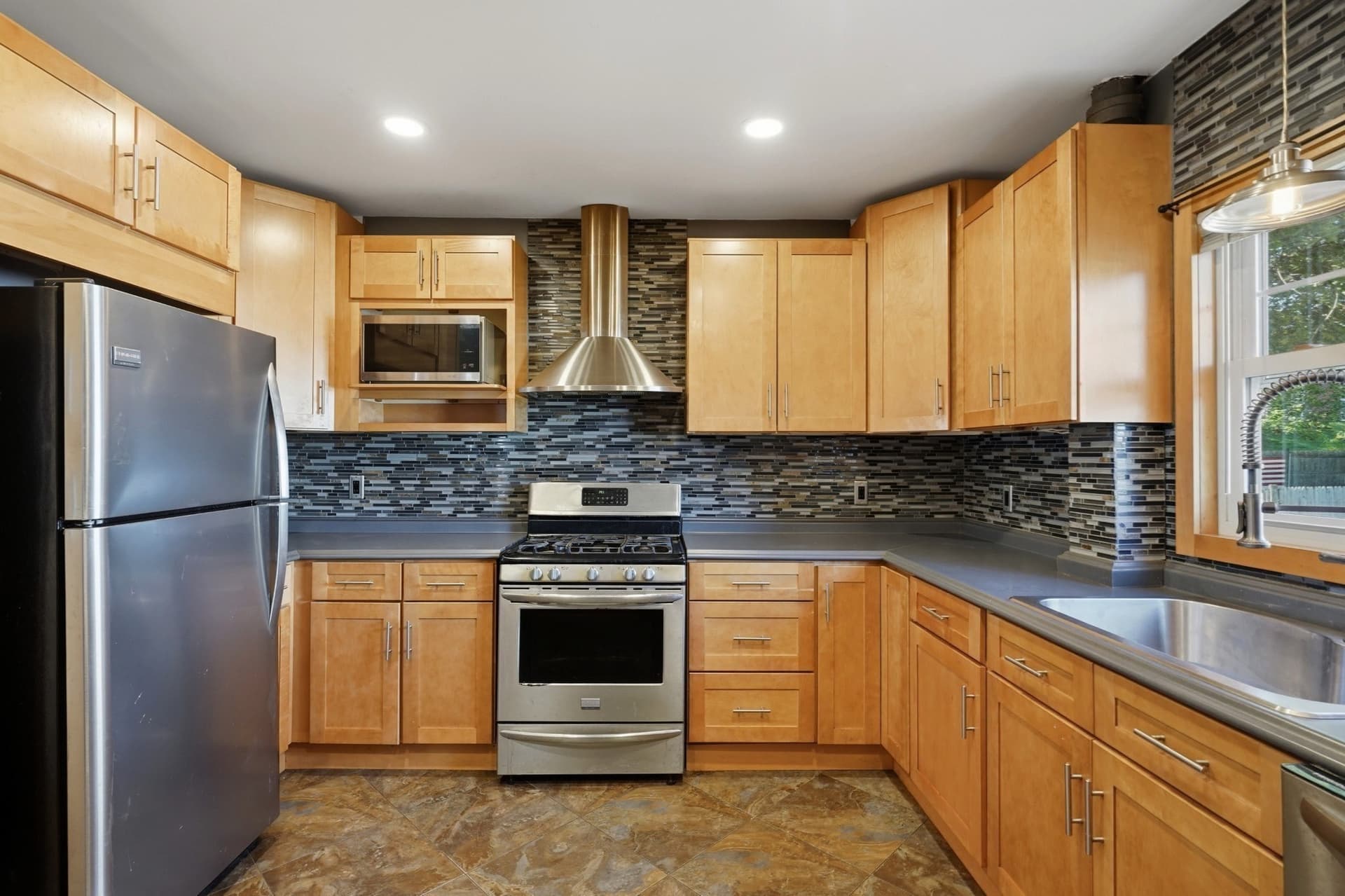 Single Family Residence at 75 Gardner Ave, Attleboro MA 02703, photo 13 of 30