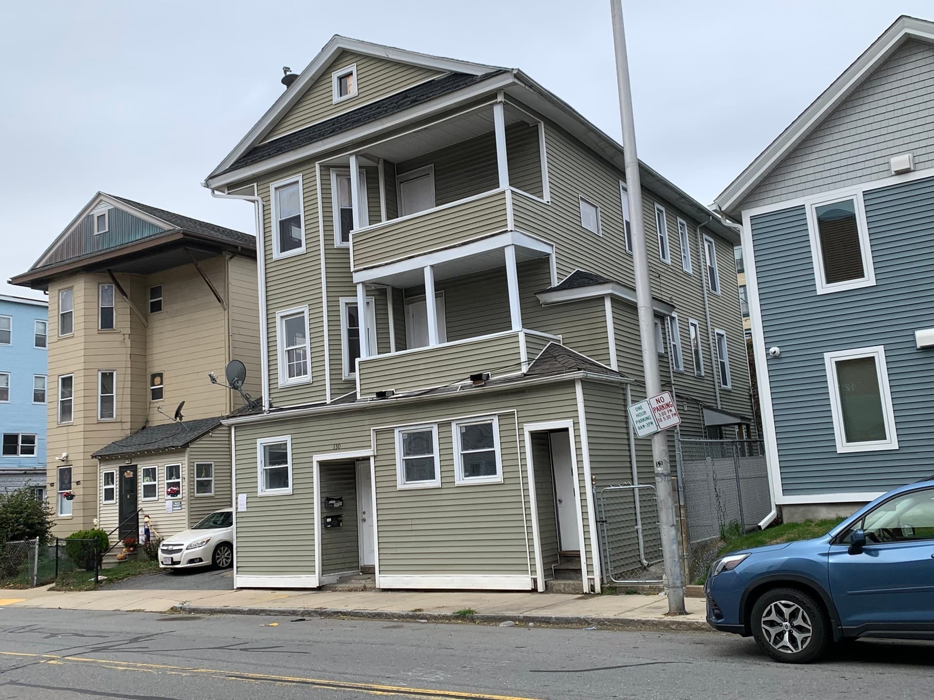 4 Family - 4 Units Up/Down at 130 Canterbury St, Worcester MA 01603, photo 2 of 40