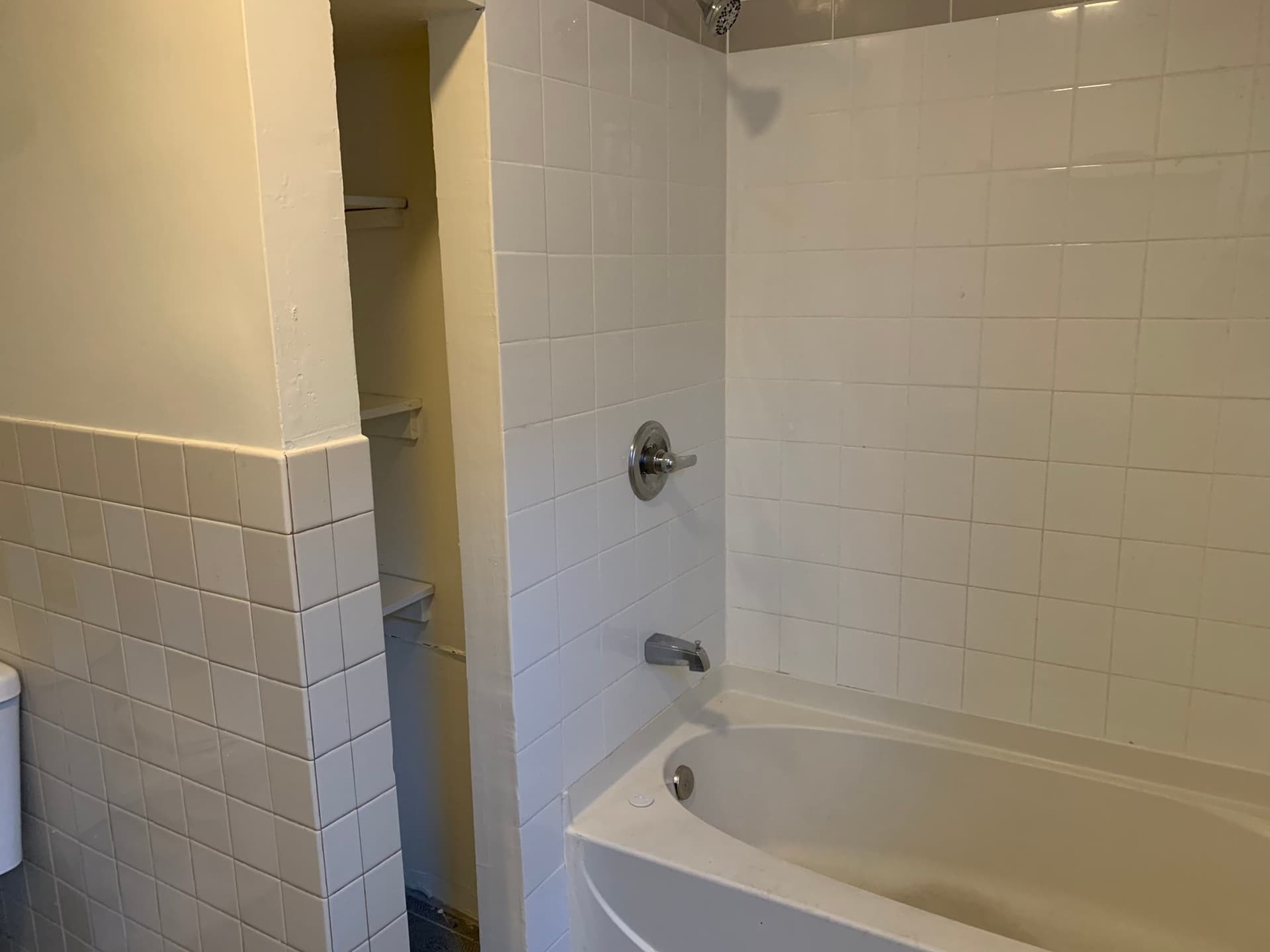 4 Family - 4 Units Up/Down at 130 Canterbury St, Worcester MA 01603, photo 36 of 40