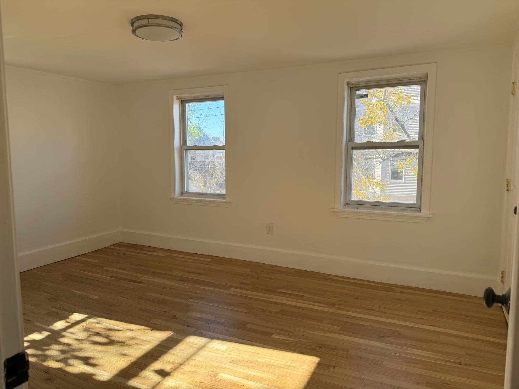 Attached (Townhouse/Rowhouse/Duplex) at 119 Whitfield St # 119, Boston MA 02124, photo 6 of 15