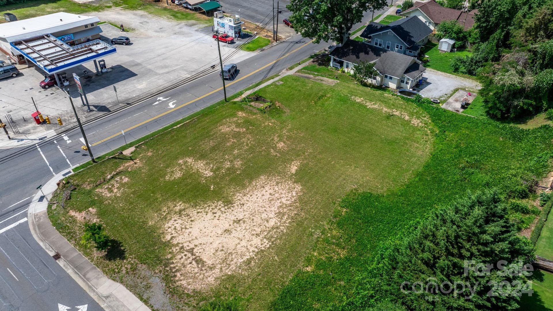 Lot at 25 N McDowell Avenue, Marion, photo 3 of 19