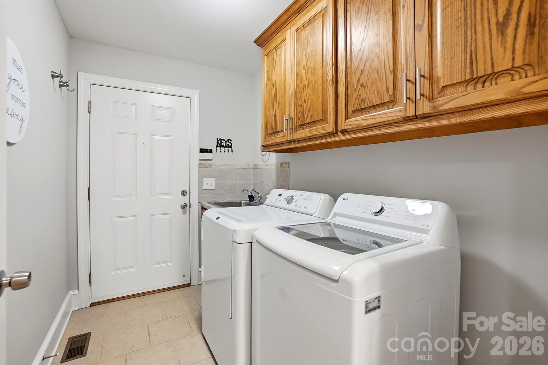 Single Family Residence at 6104 Charity Drive, Marshville, photo 29 of 48