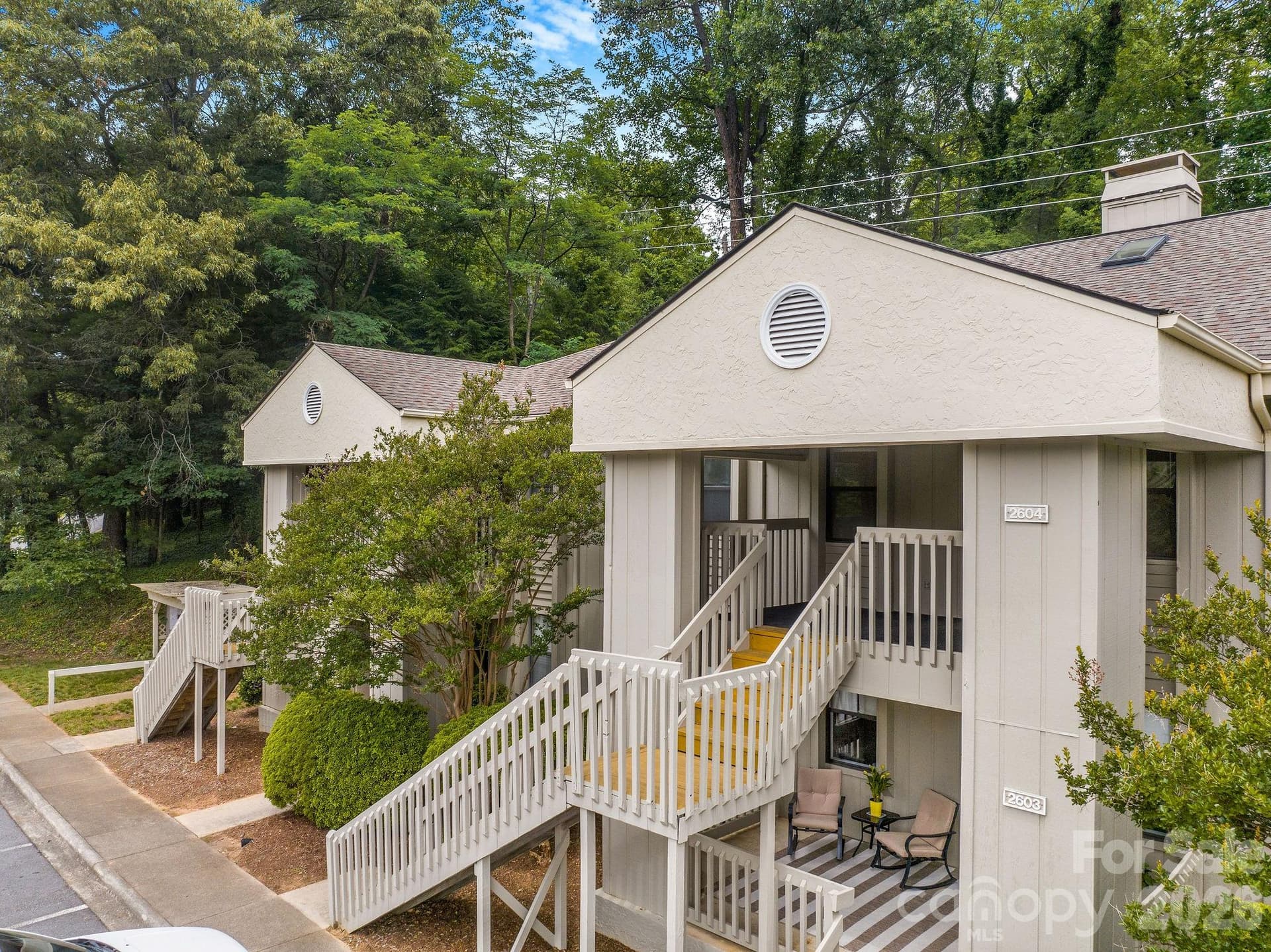 Top Floor Condo - 2604 Vineyard Boulevard, Asheville