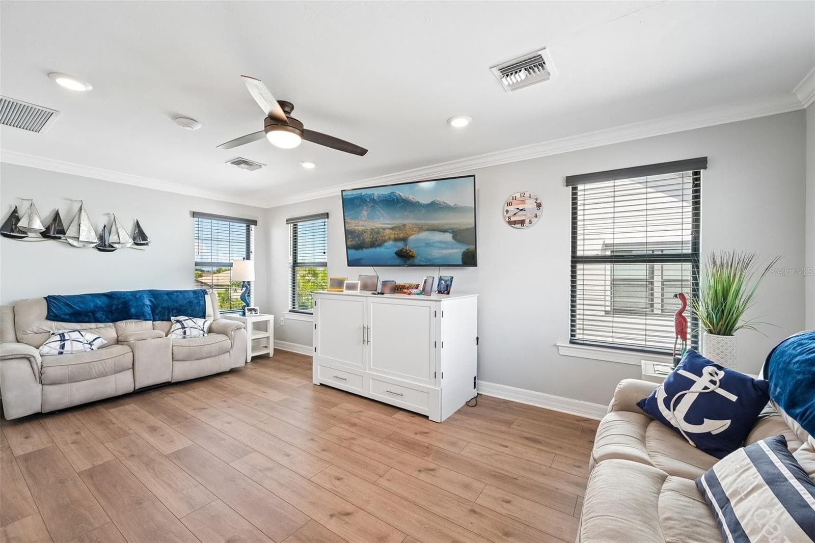 Single Family Residence at 13356 VERANDI ST, VENICE, photo 47 of 69
