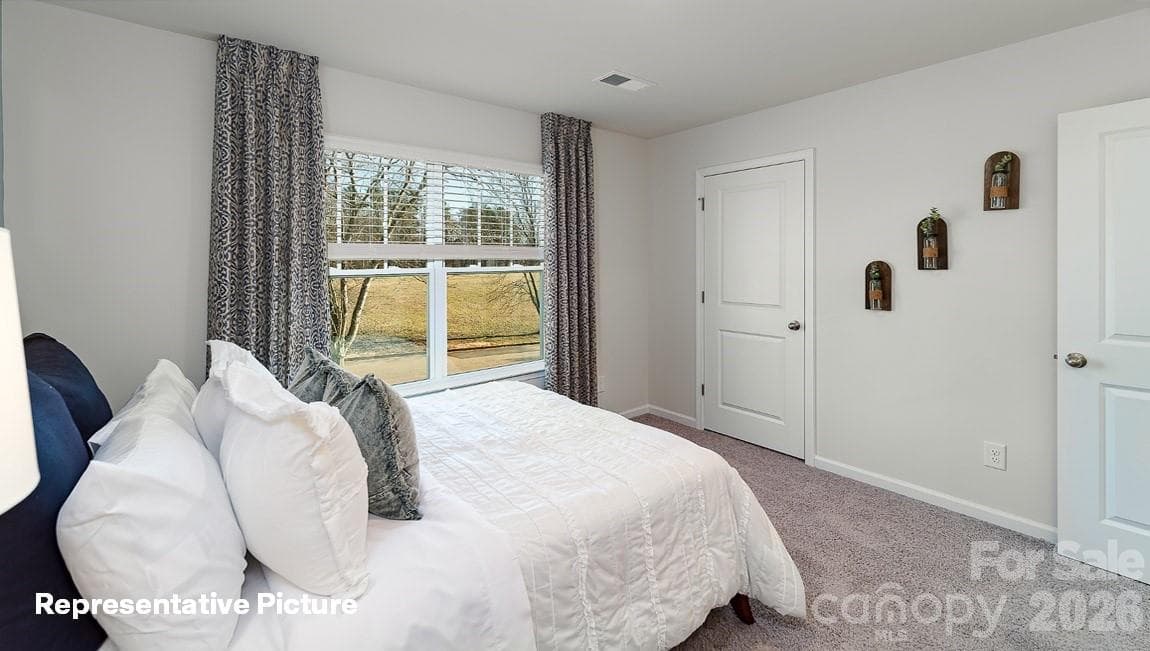 Single Family Residence at 258 Wellshire Street, Mooresville, photo 15 of 35
