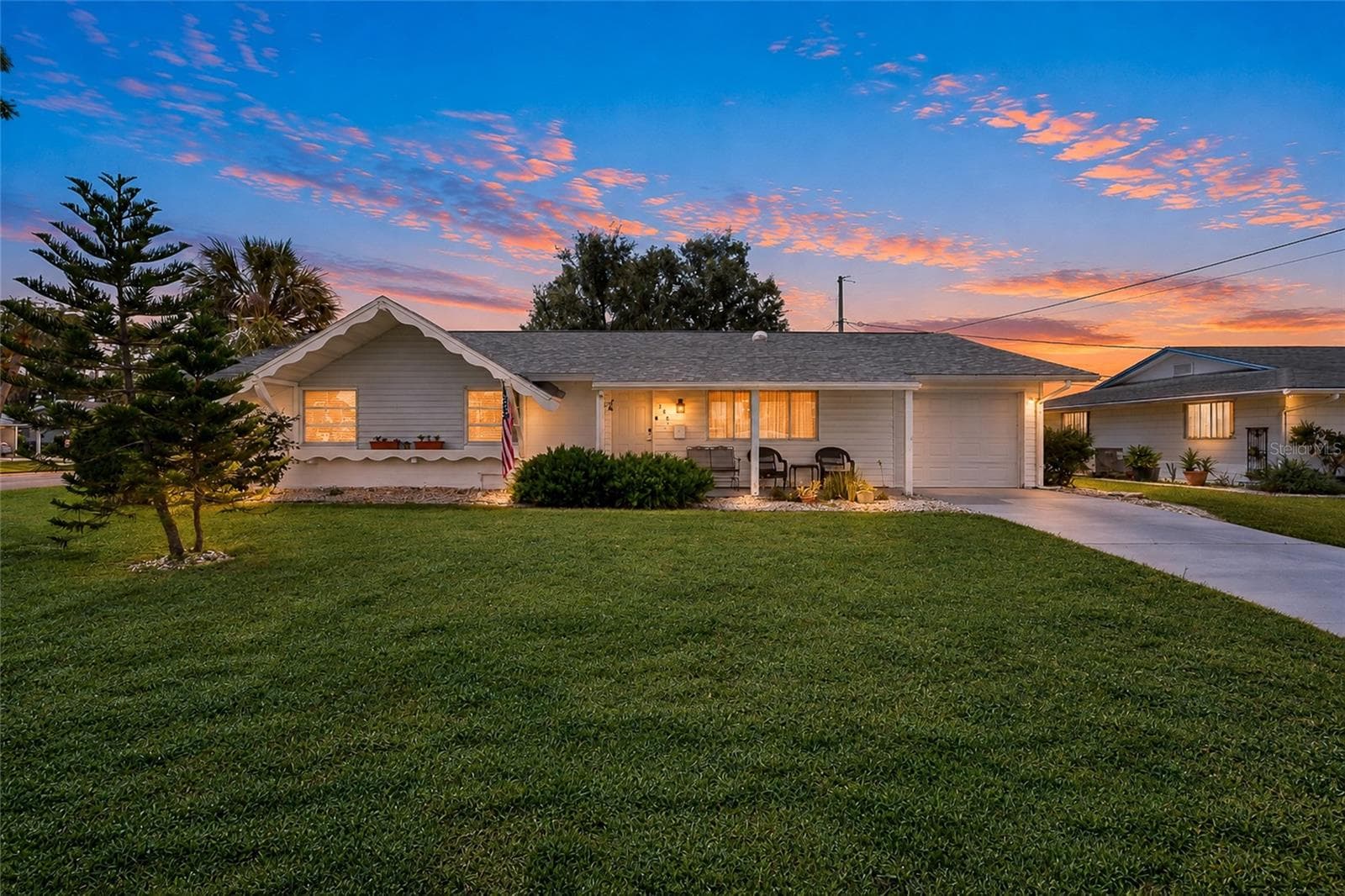 702 THUNDERBIRD AVE