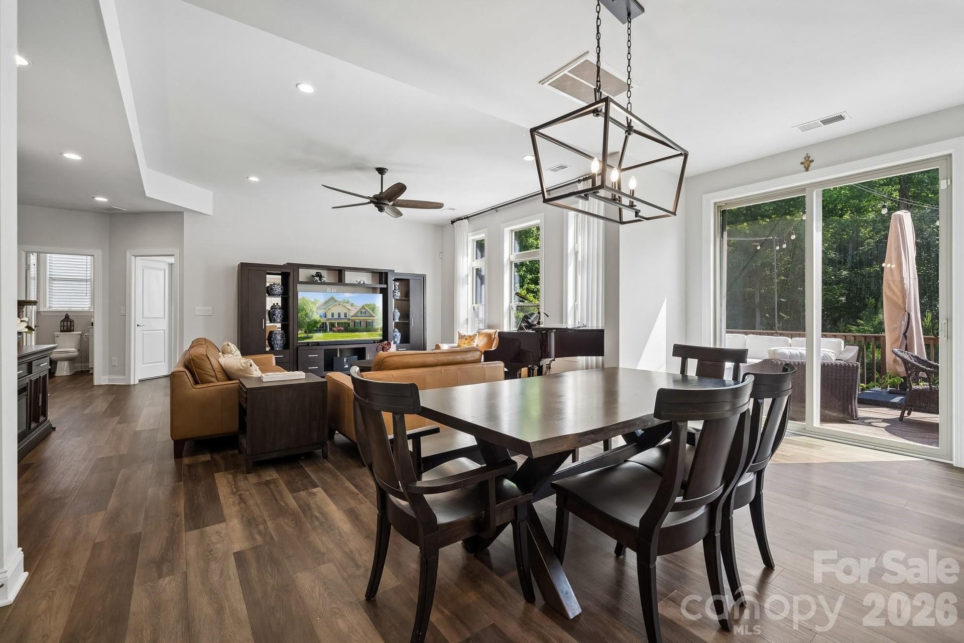Single Family Residence at 263 Forsythia Lane, Tega Cay, photo 11 of 37