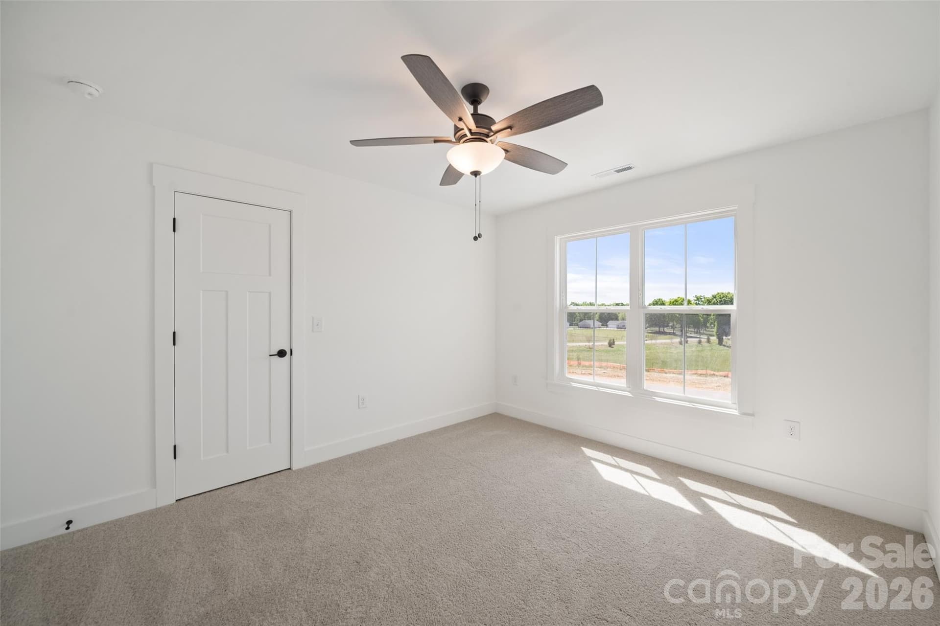 Single Family Residence at 118 Orchard Grass Court, Mocksville, photo 31 of 37