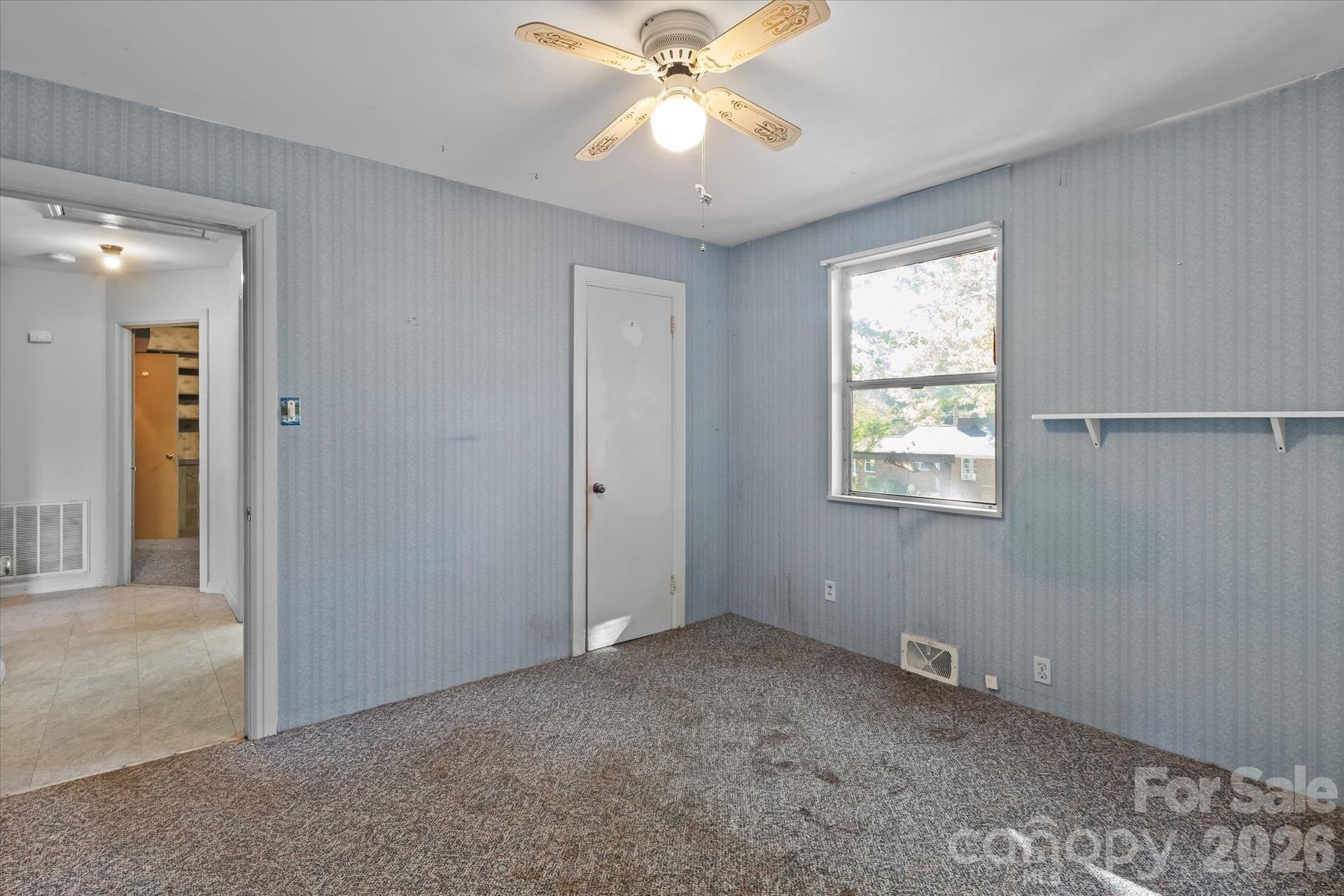 Single Family Residence at 322 Hartness Road, Statesville, photo 15 of 31