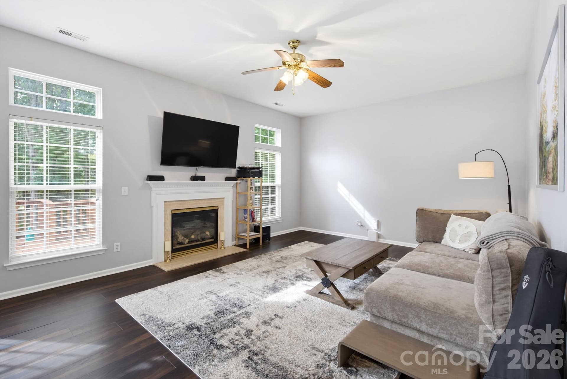 Single Family Residence at 13330 Edgetree Drive, Pineville, photo 7 of 44