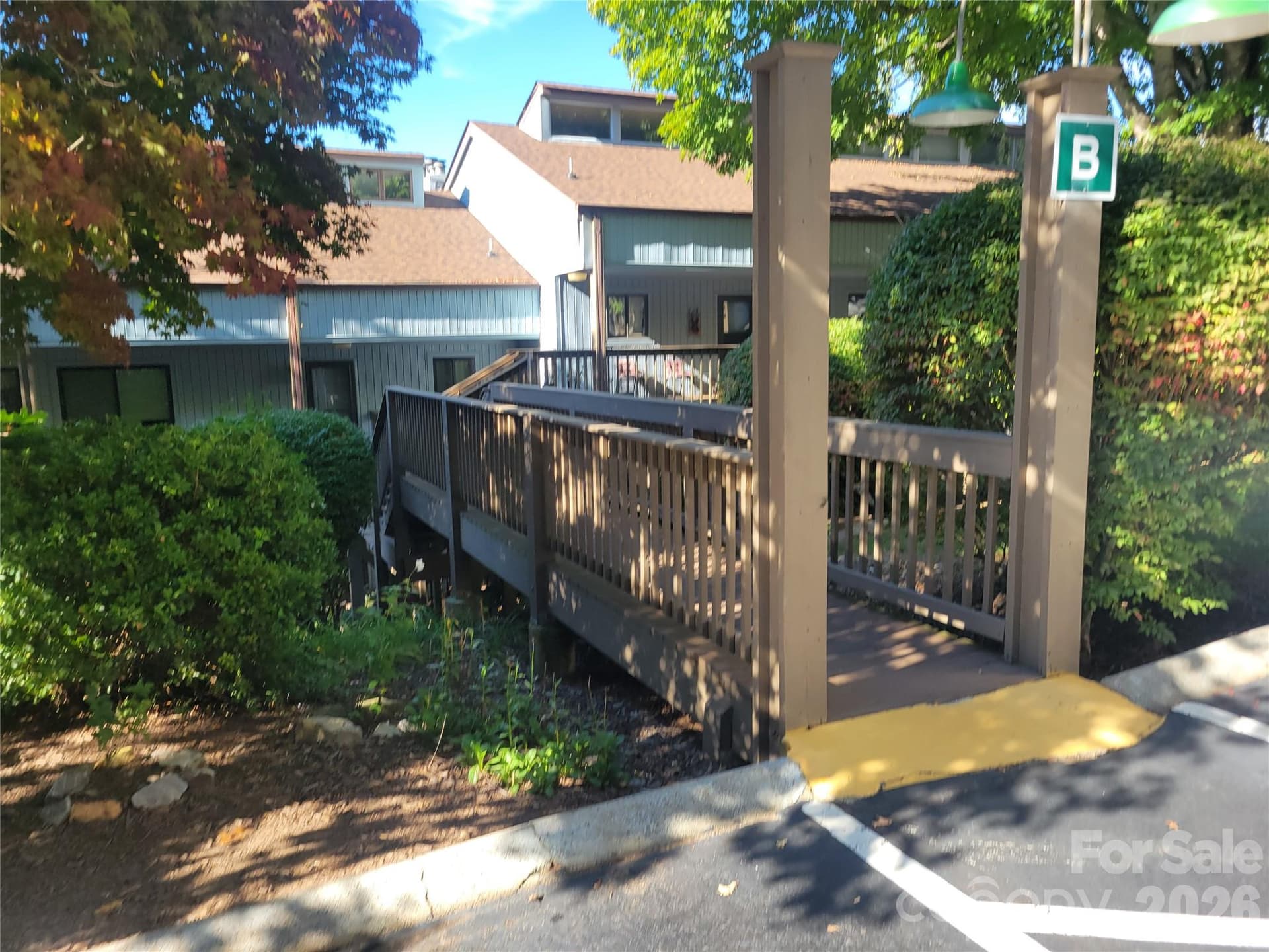87 Willow Road